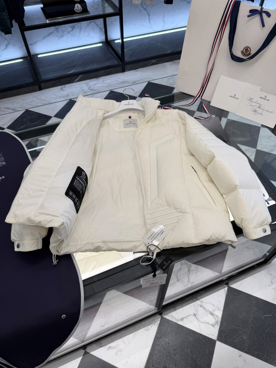Moncler Down Jacket M-l
