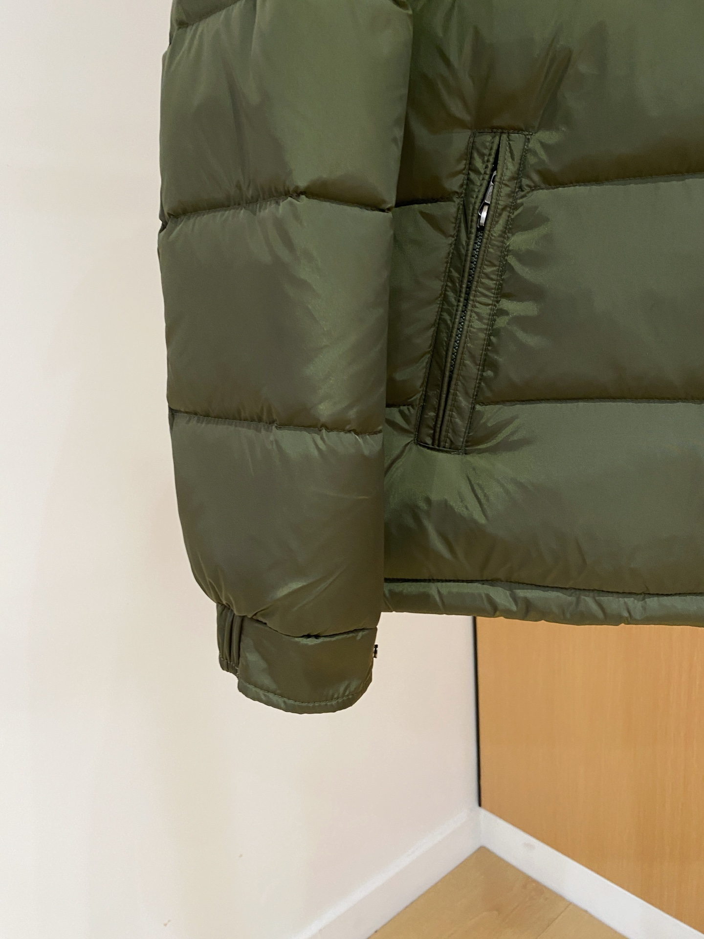 Moncler Couple Down Jacket Goose Down S-m-l