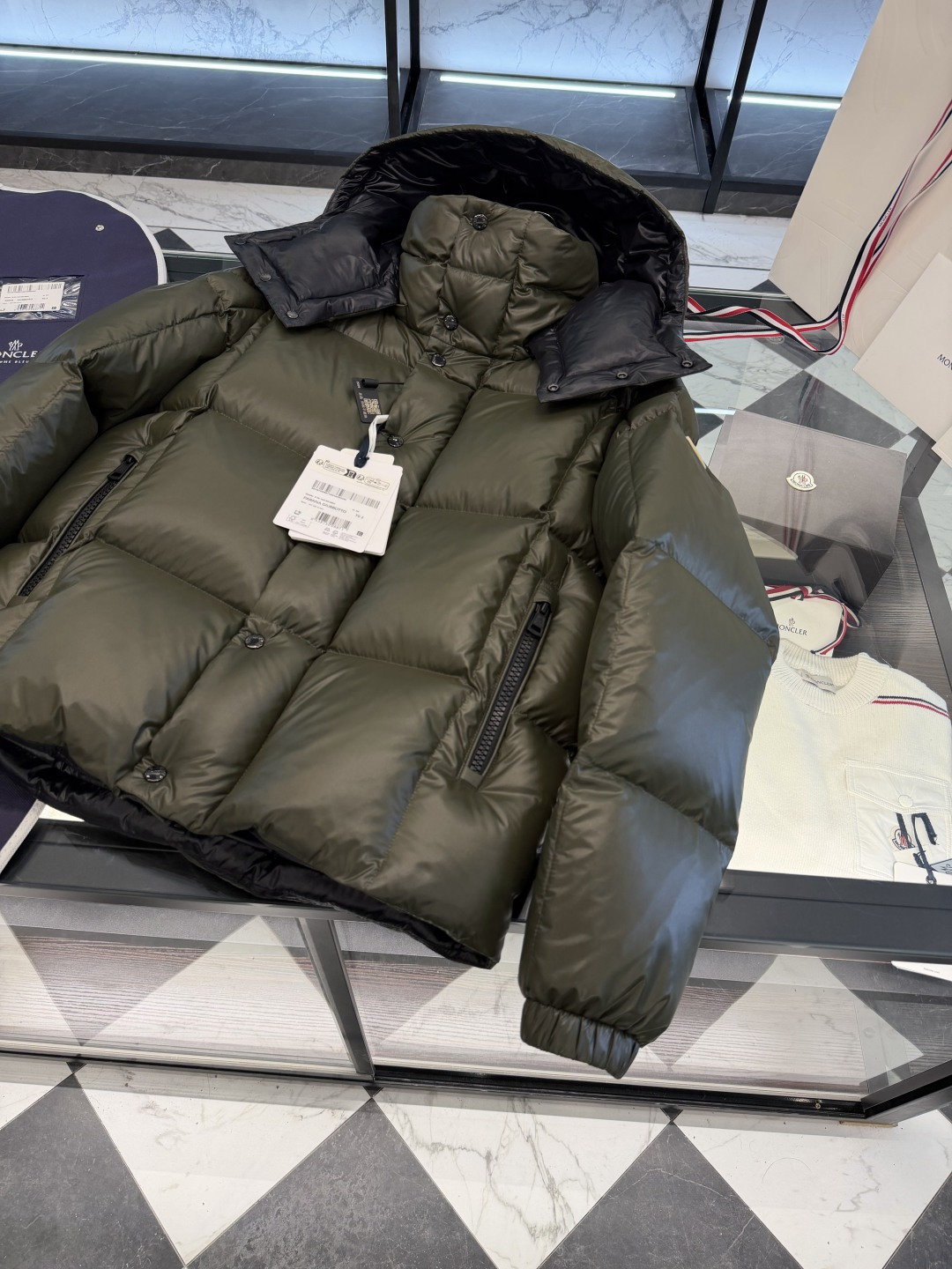 Moncler Jacket Hooded M-l