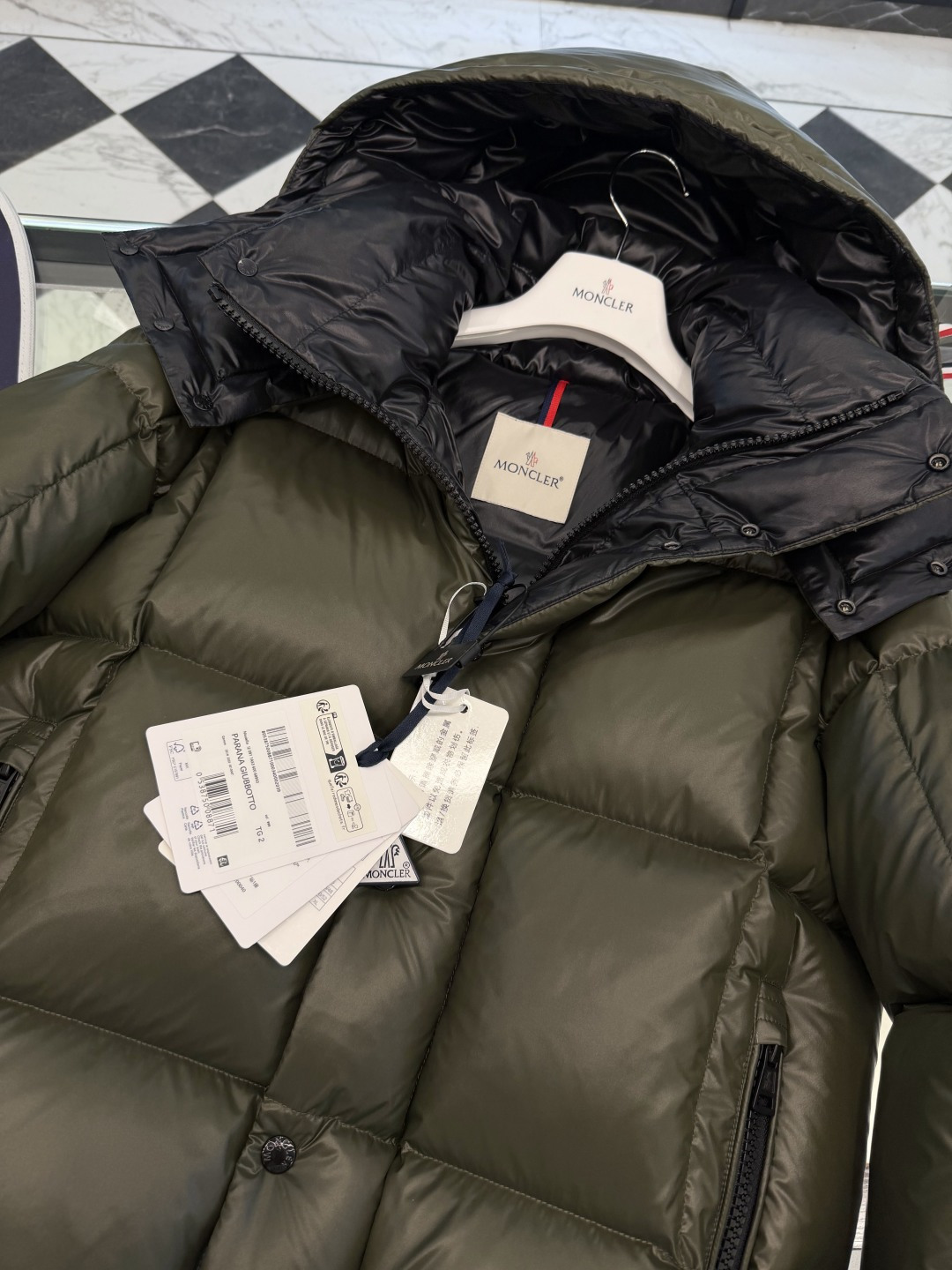 Moncler Jacket Hooded M-l