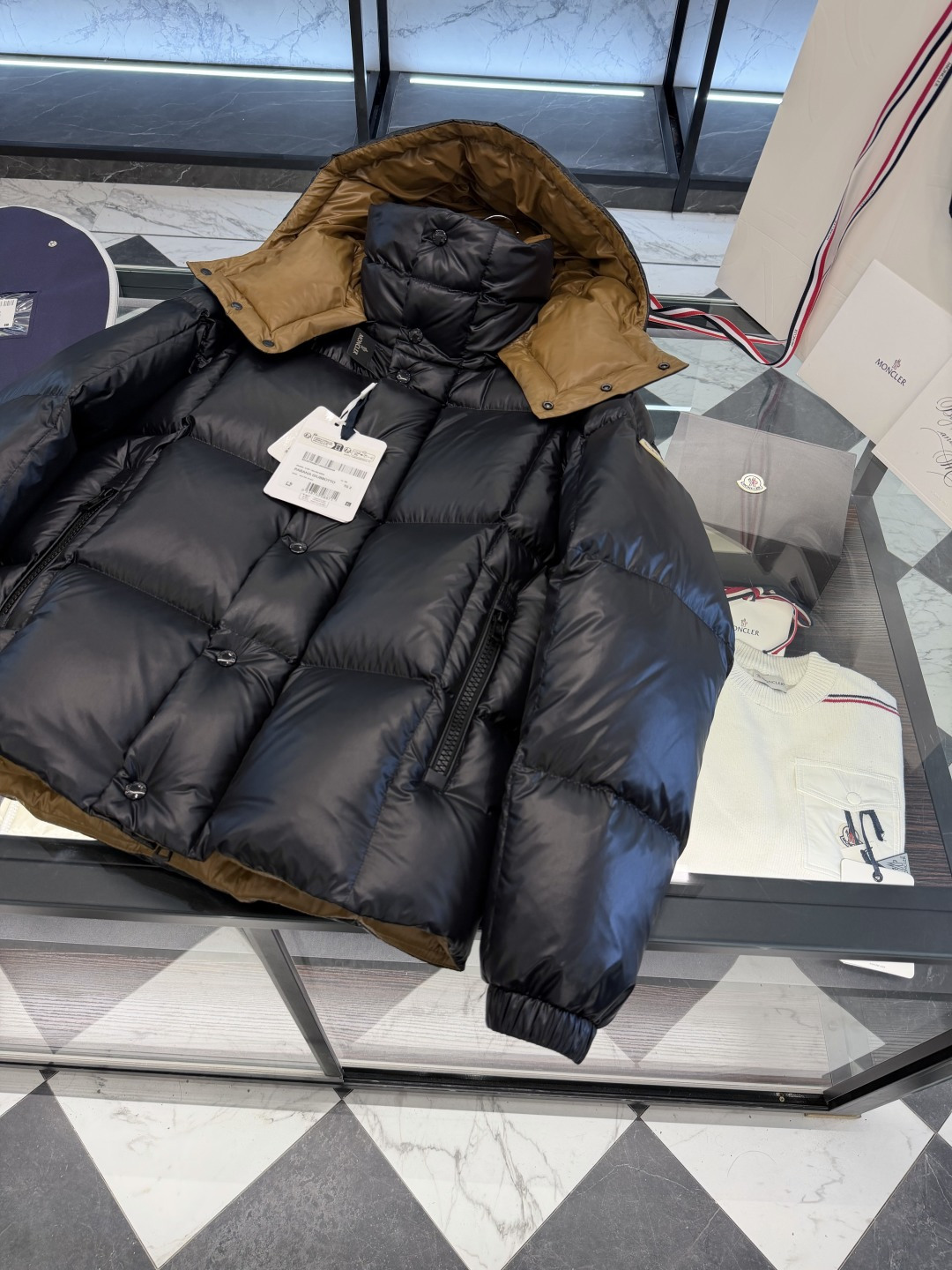Moncler Jacket Hooded M-l
