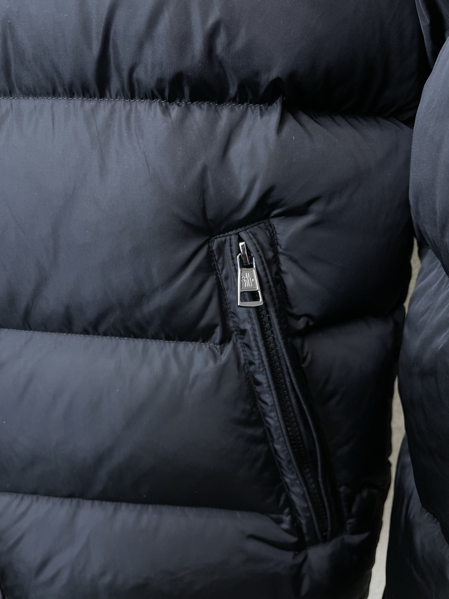 Moncler Down Jacket Goose Down M-l