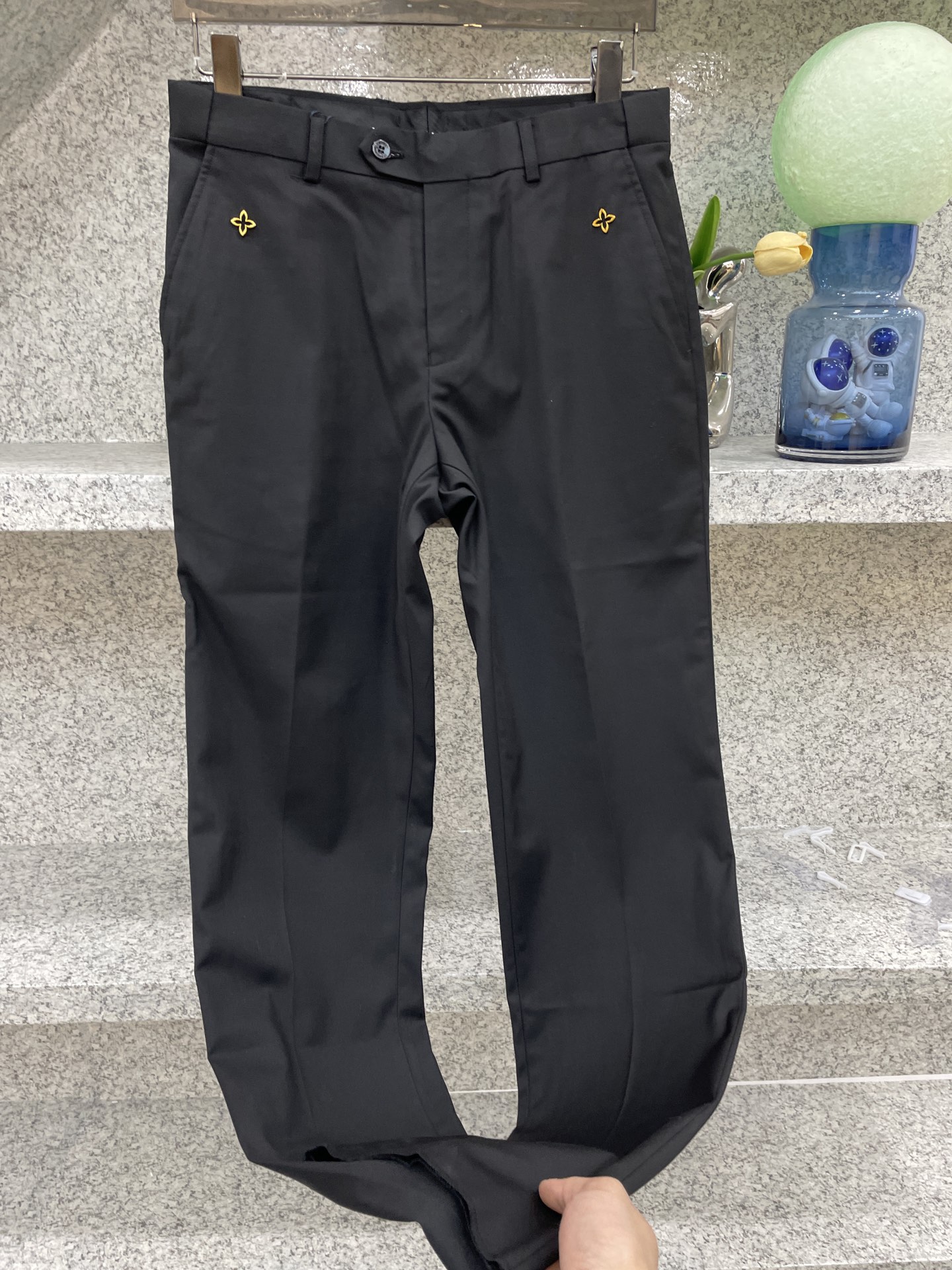 Louis Vuitton Basic Clothing L