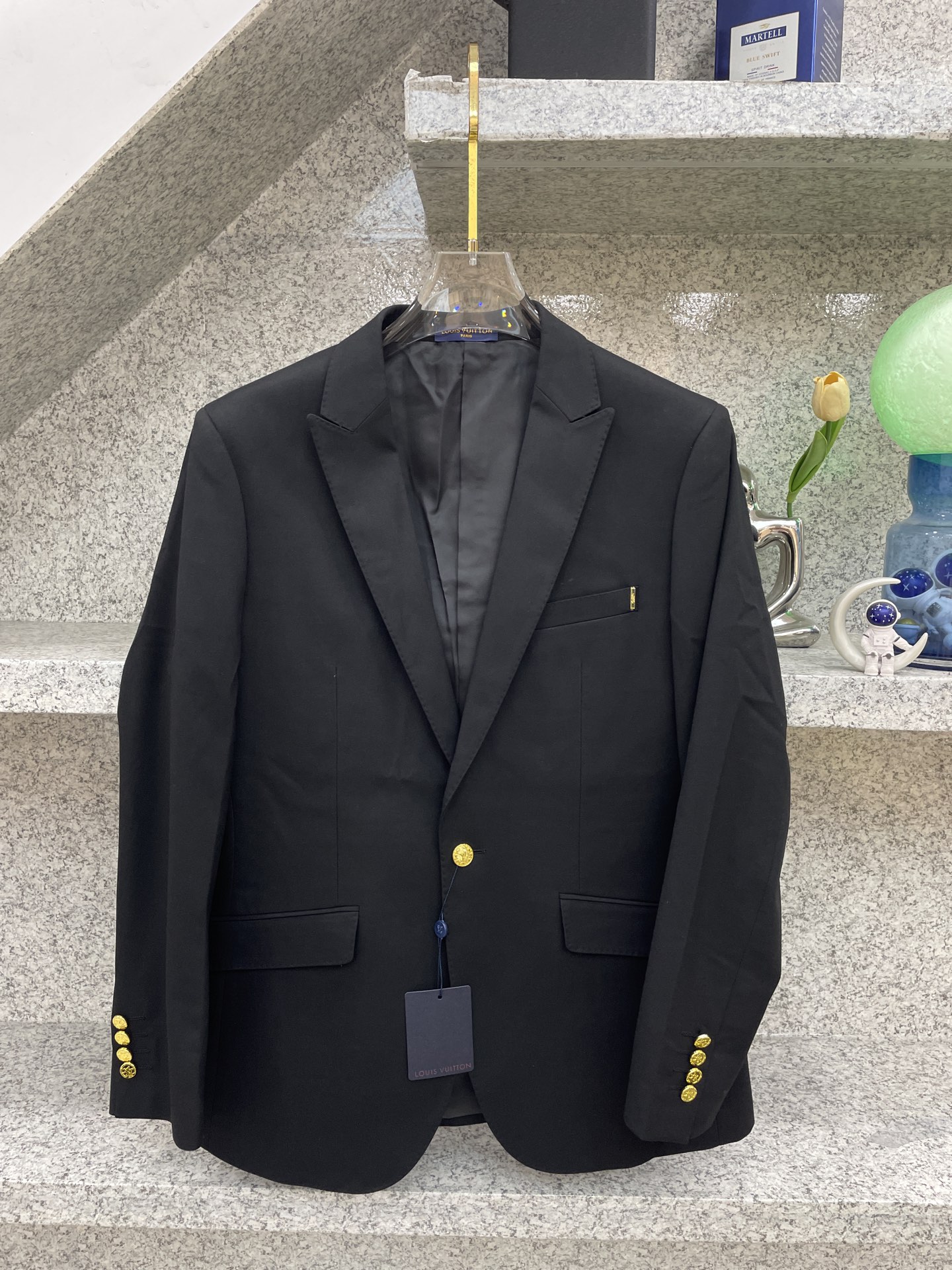 Louis Vuitton Basic Clothing L