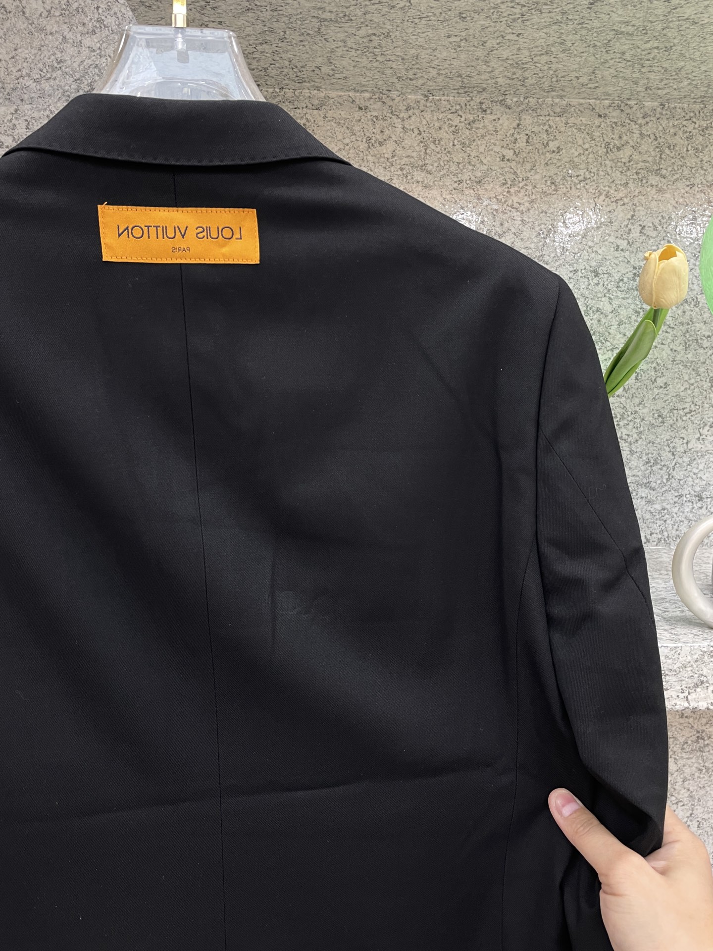 Louis Vuitton Basic Clothing L