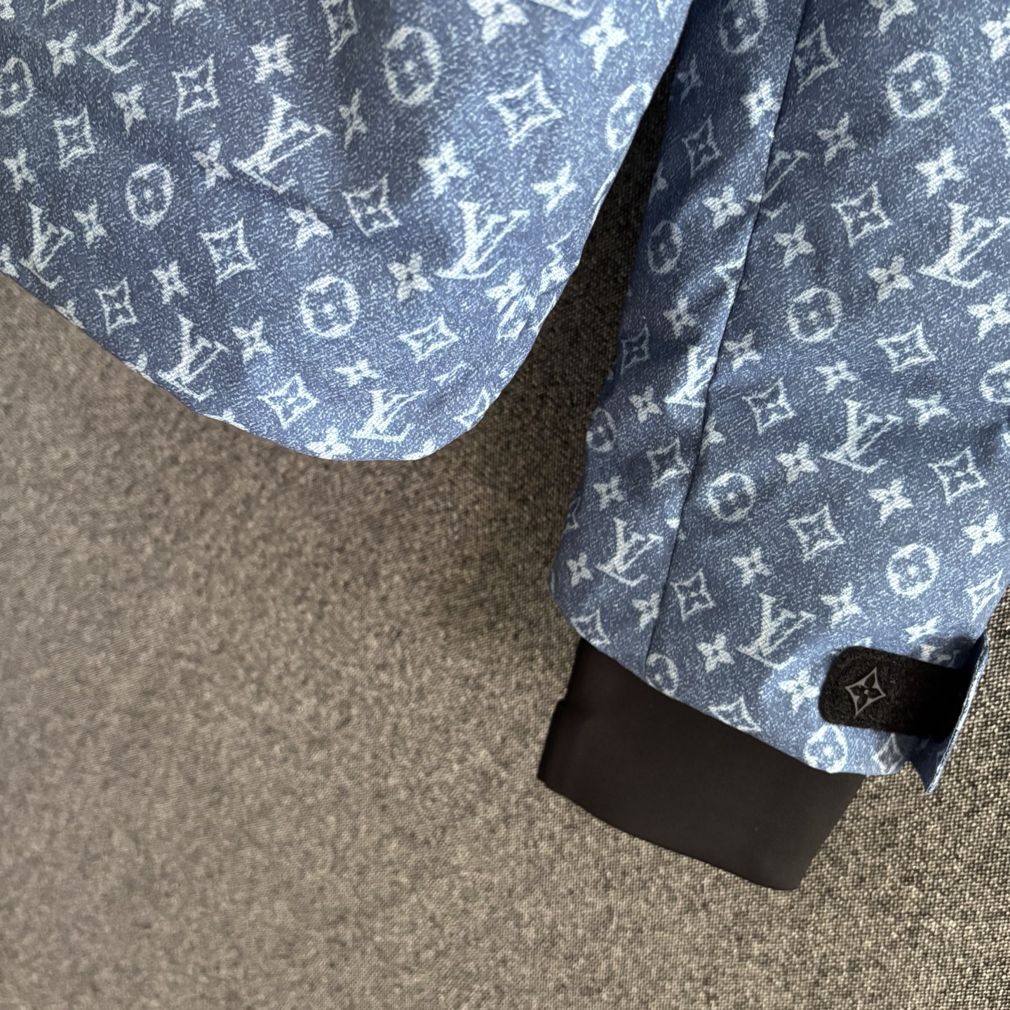 Louis Vuitton Female Down Jacket White Duck Down Hooded S-m-l