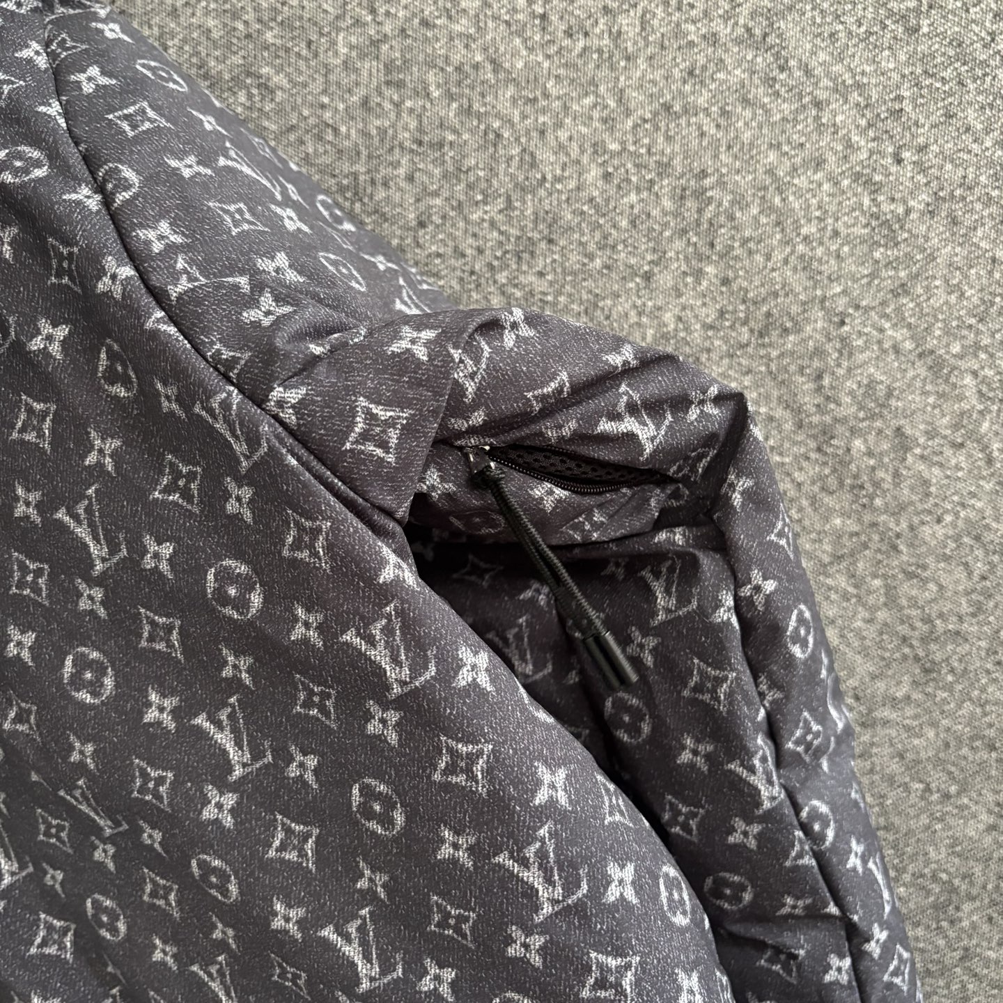 Louis Vuitton Female Down Jacket White Duck Down Hooded S-m-l