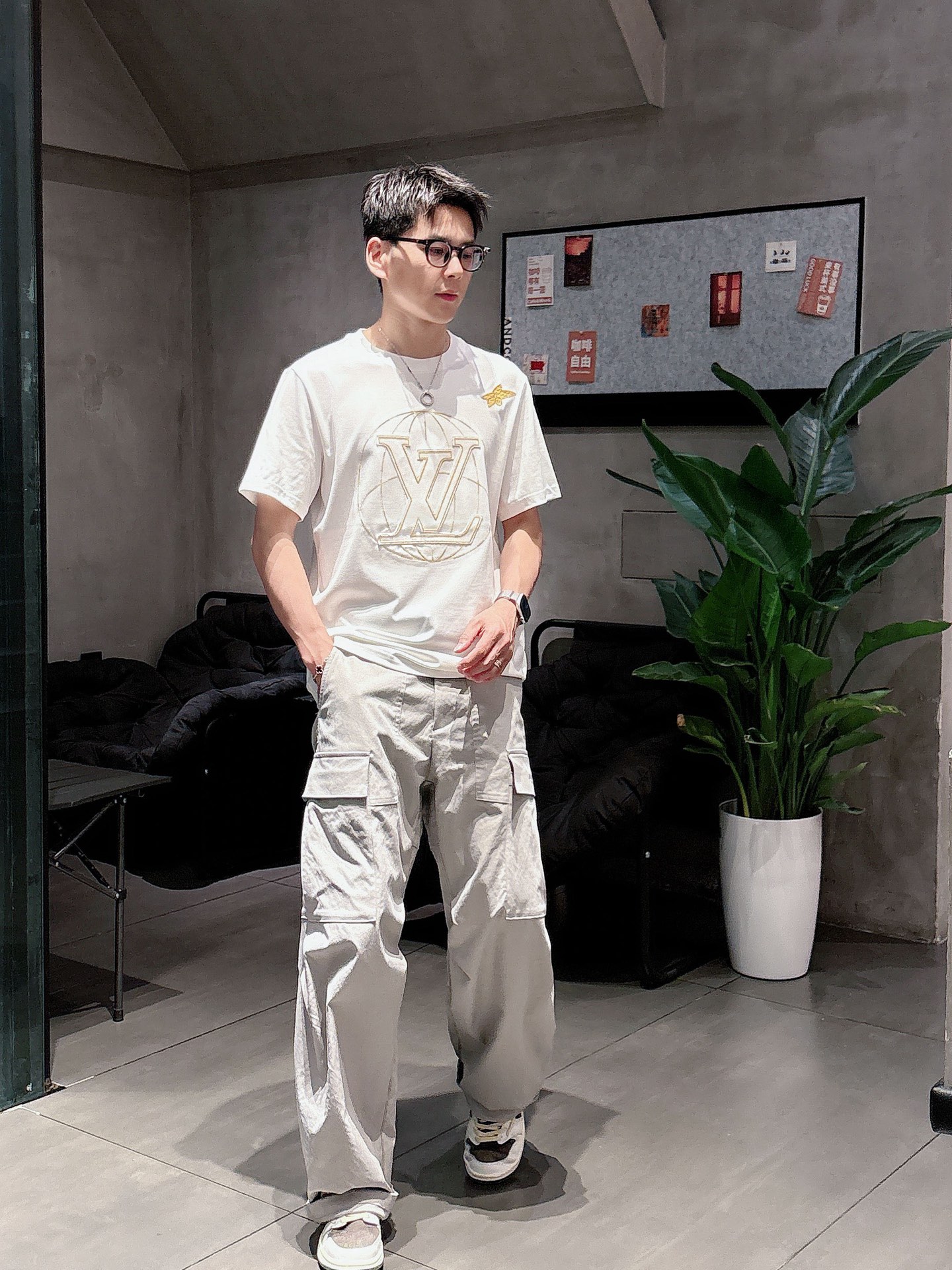 Louis Vuitton Male Basic Clothing Black S-m-l-xl