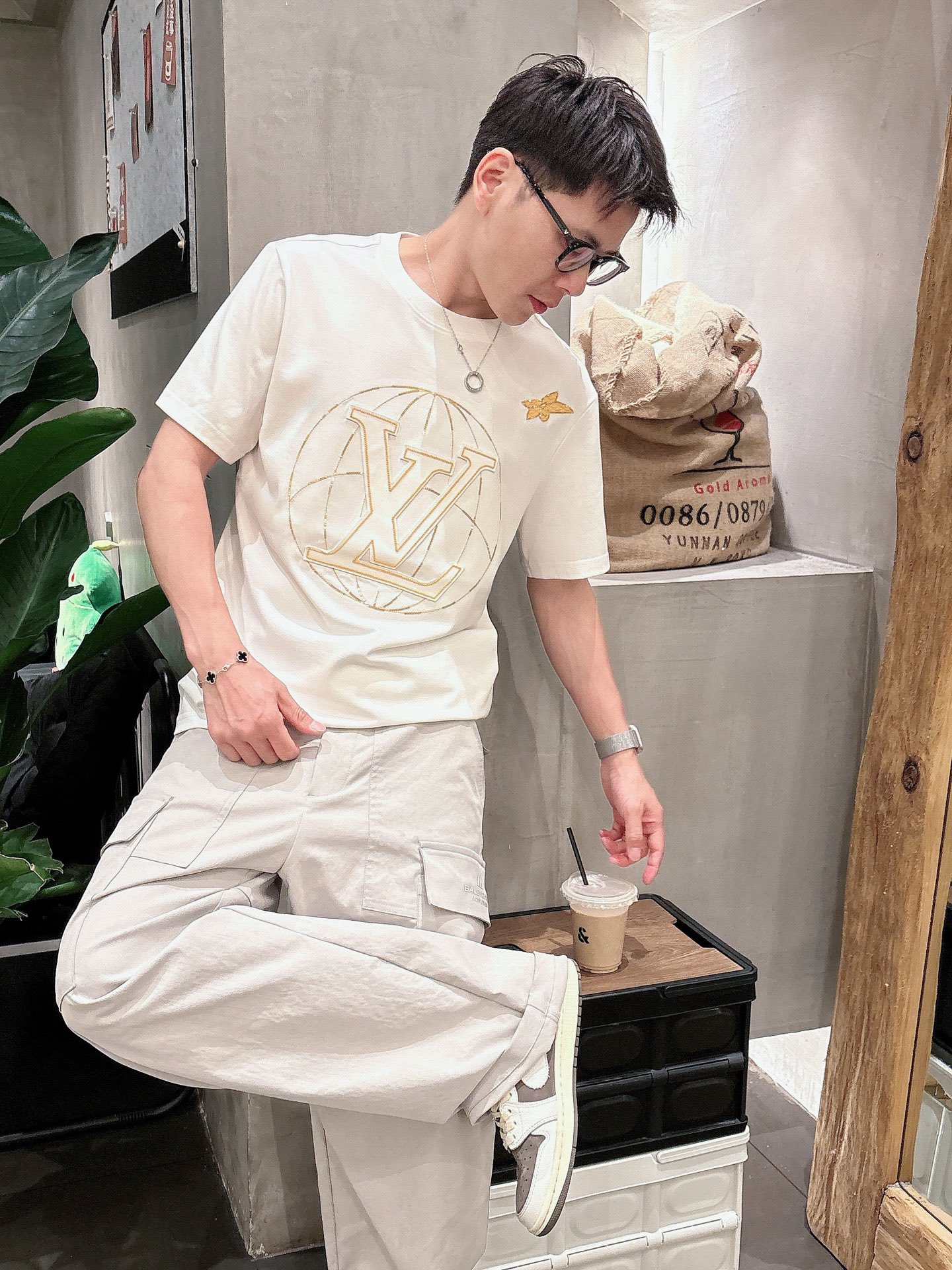 Louis Vuitton Male Basic Clothing Black S-m-l-xl