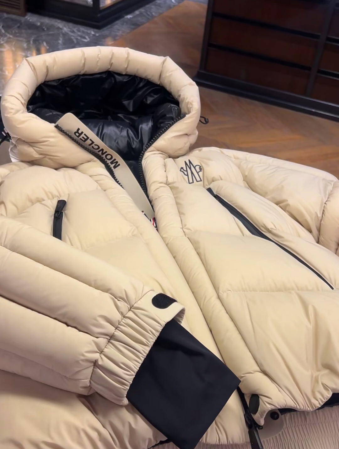 Moncler Basic Clothing M-l