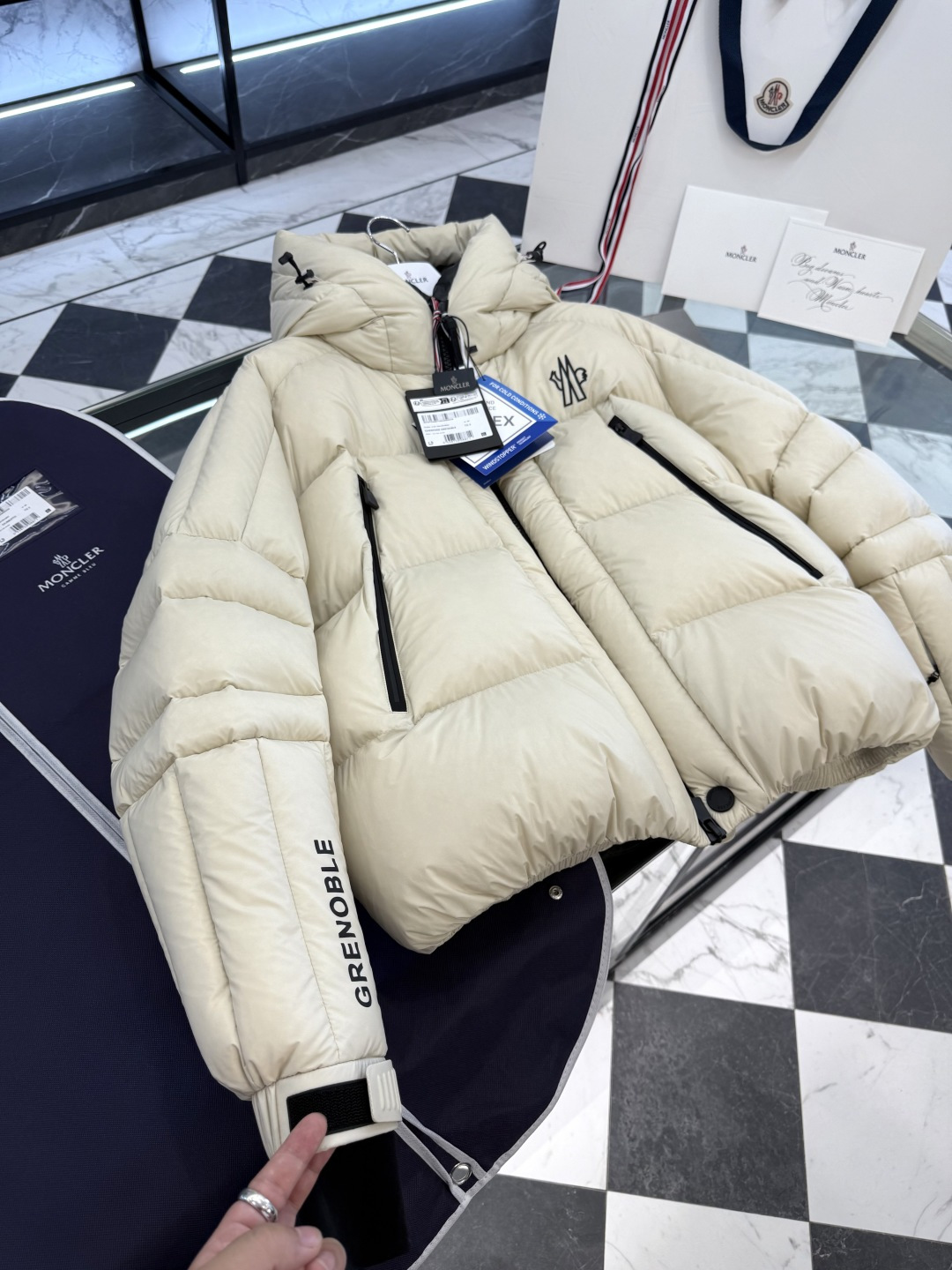 Moncler Jacket M-l