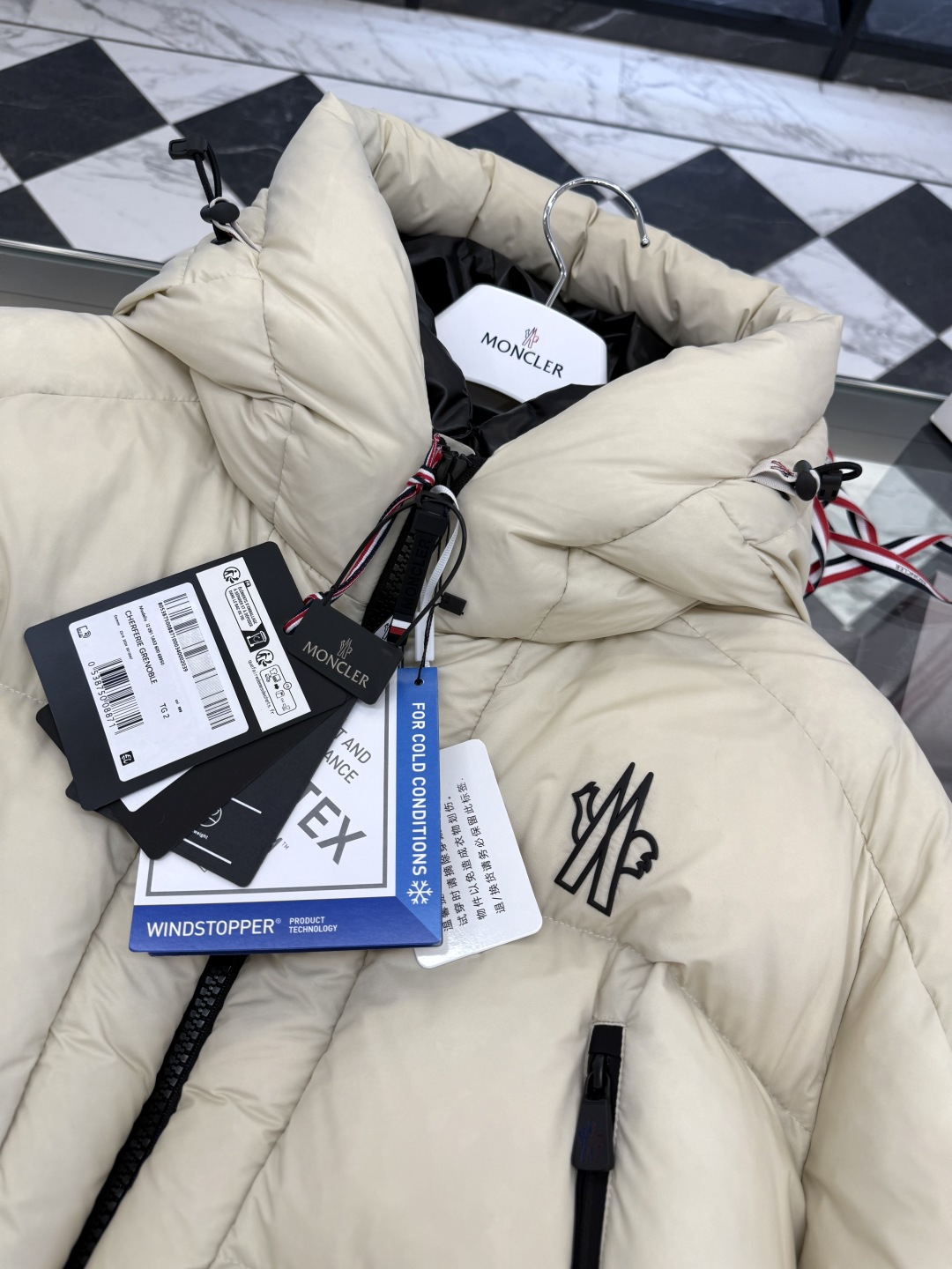 Moncler Jacket M-l