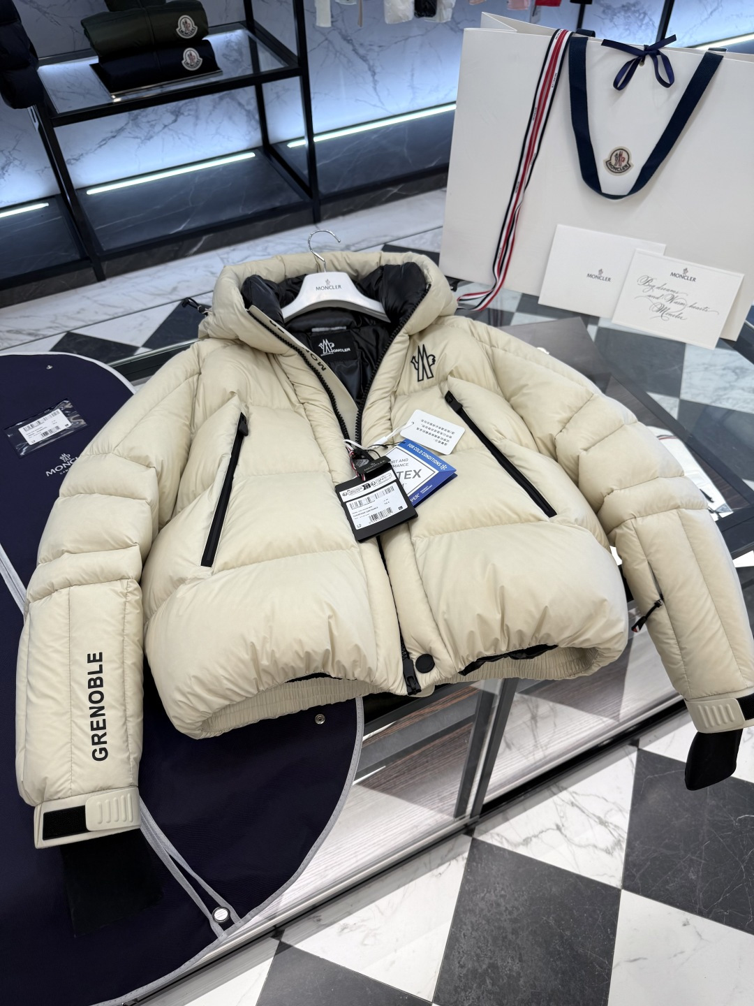 Moncler Jacket M-l