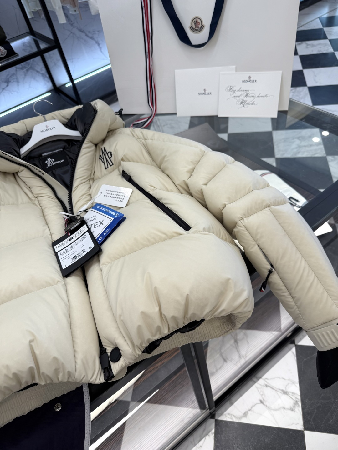 Moncler Jacket M-l