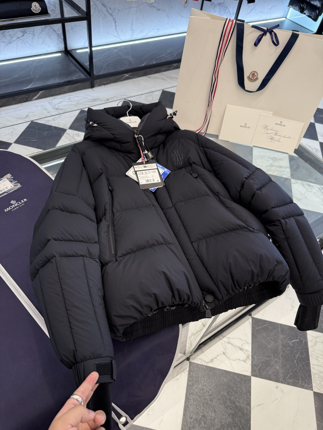 Moncler Jacket M-l
