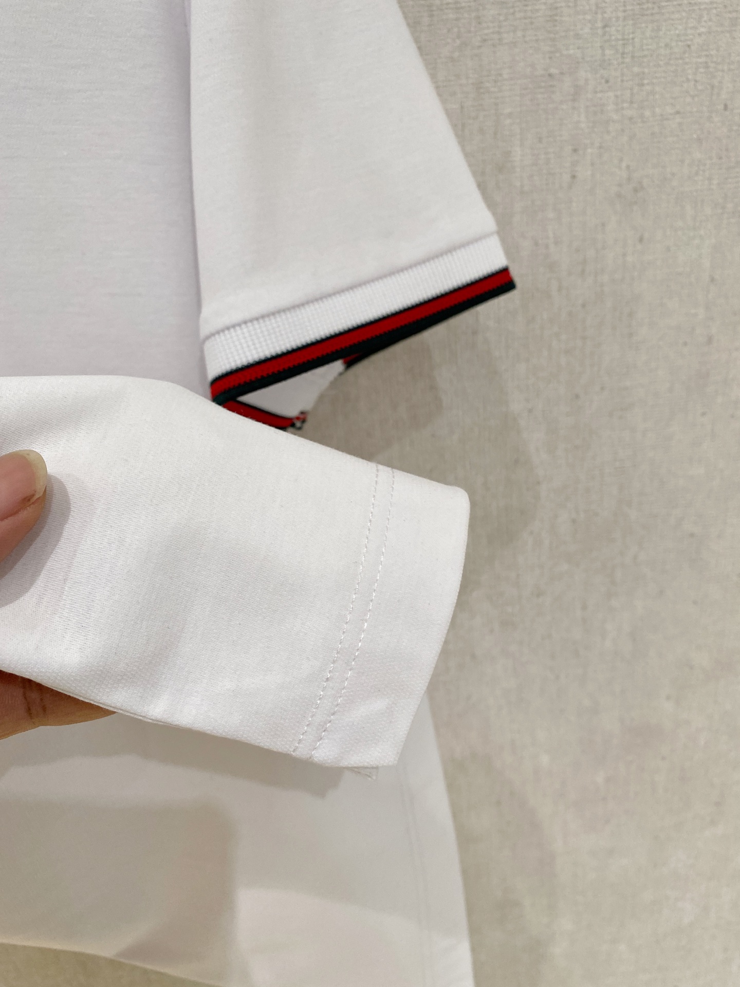 Gucci Basic Clothing Cotton L