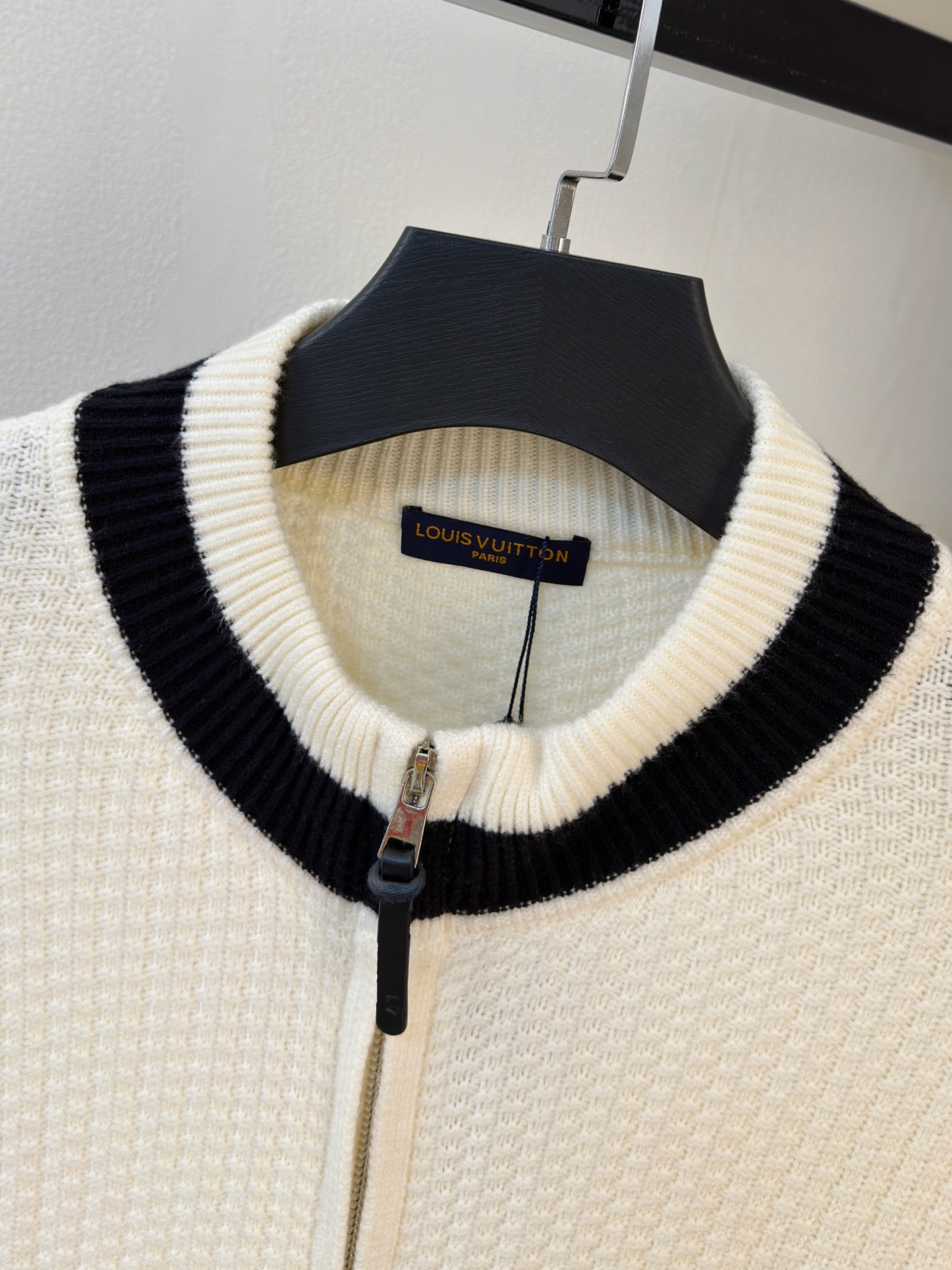 Louis Vuitton Basic Clothing Wool M-l-xl