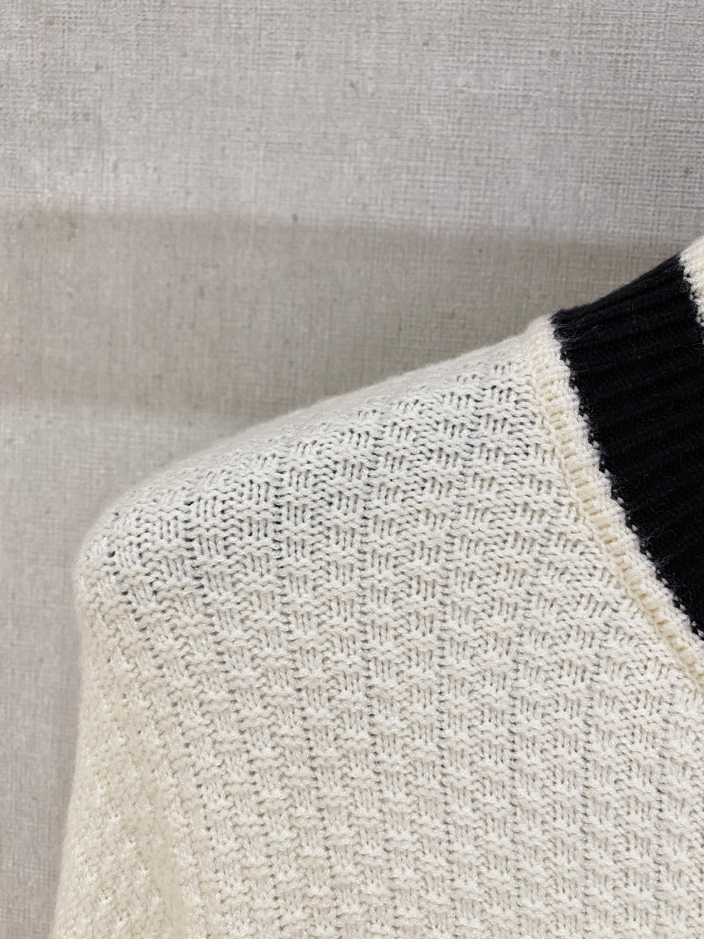 Louis Vuitton Basic Clothing Wool M-l-xl