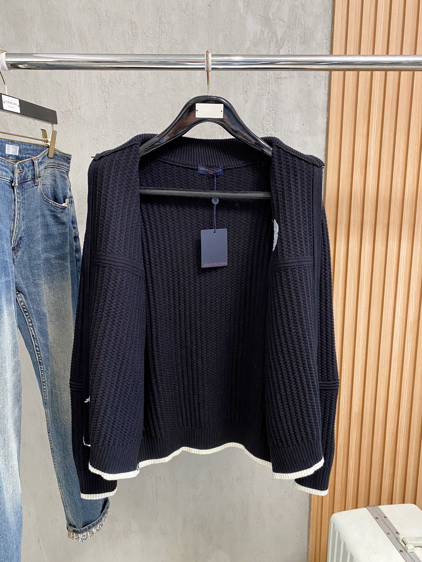 Louis Vuitton Basic Clothing Wool M-l-xl