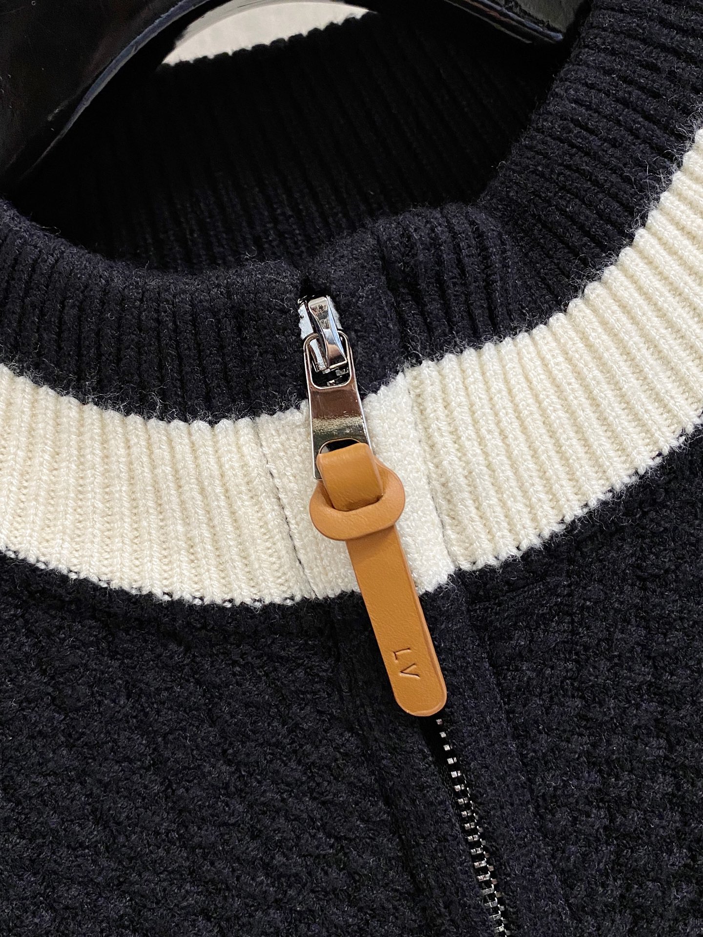 Louis Vuitton Basic Clothing Wool M-l-xl