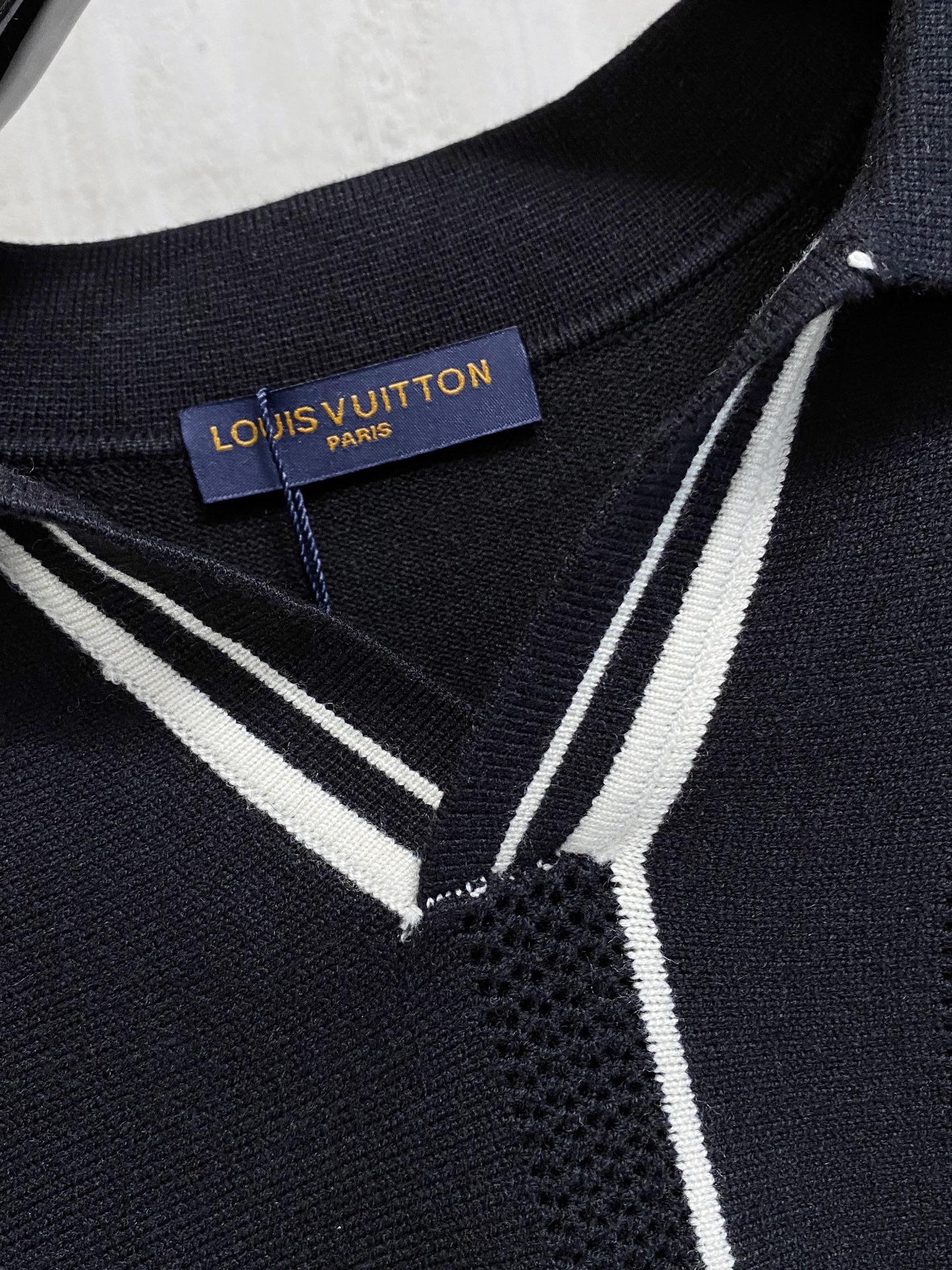 Louis Vuitton Basic Clothing Wool M-l-xl
