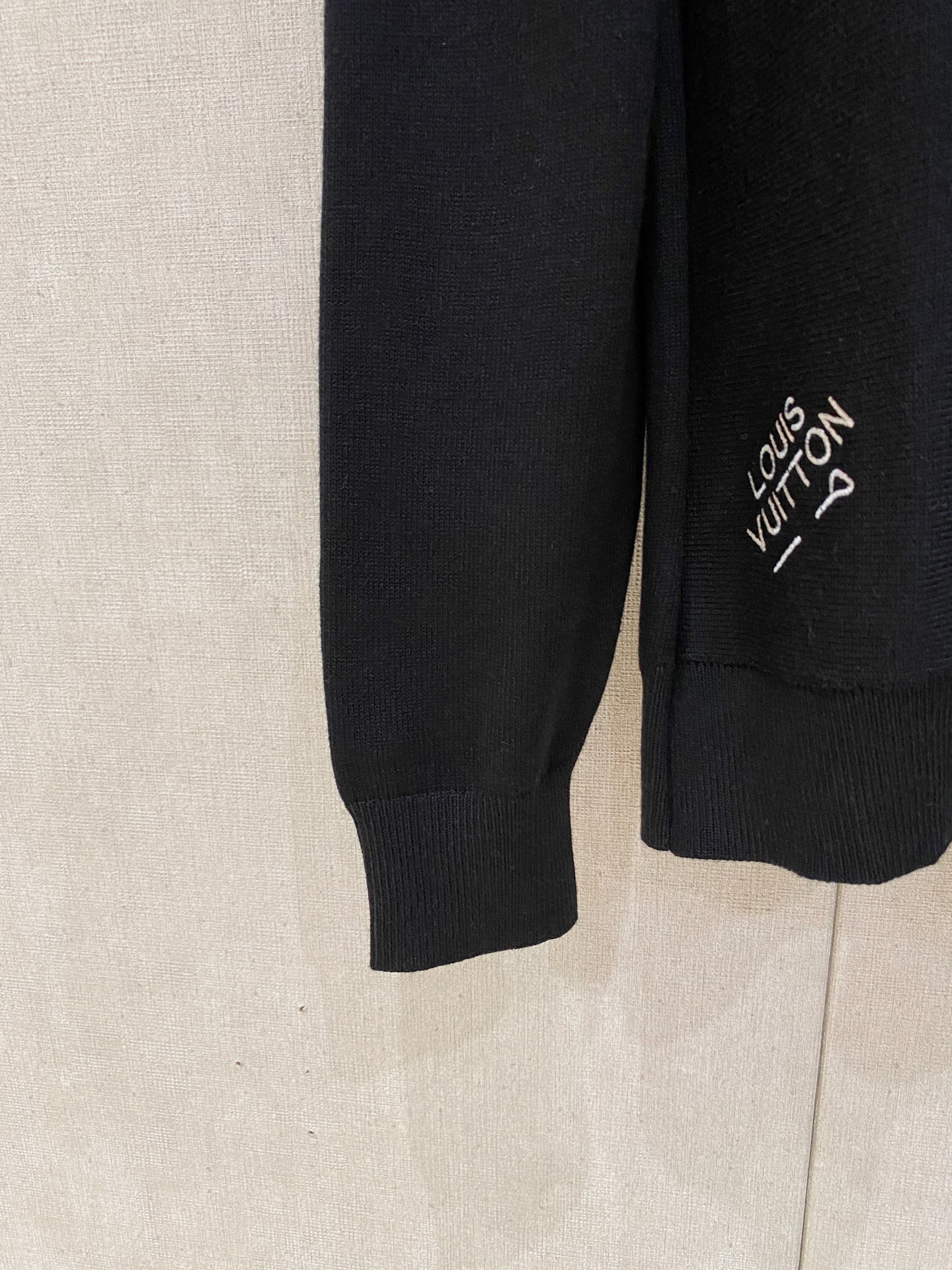 Louis Vuitton Basic Clothing Wool M-l-xl