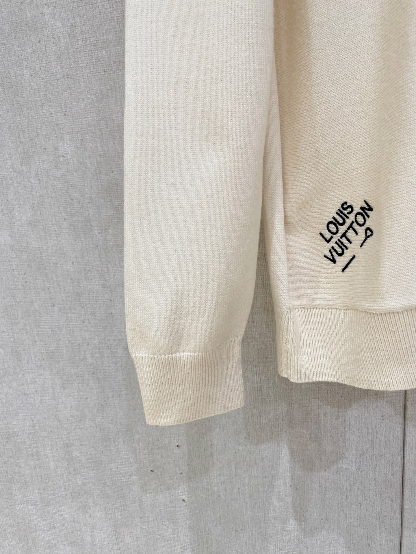 Louis Vuitton Basic Clothing Wool M-l-xl