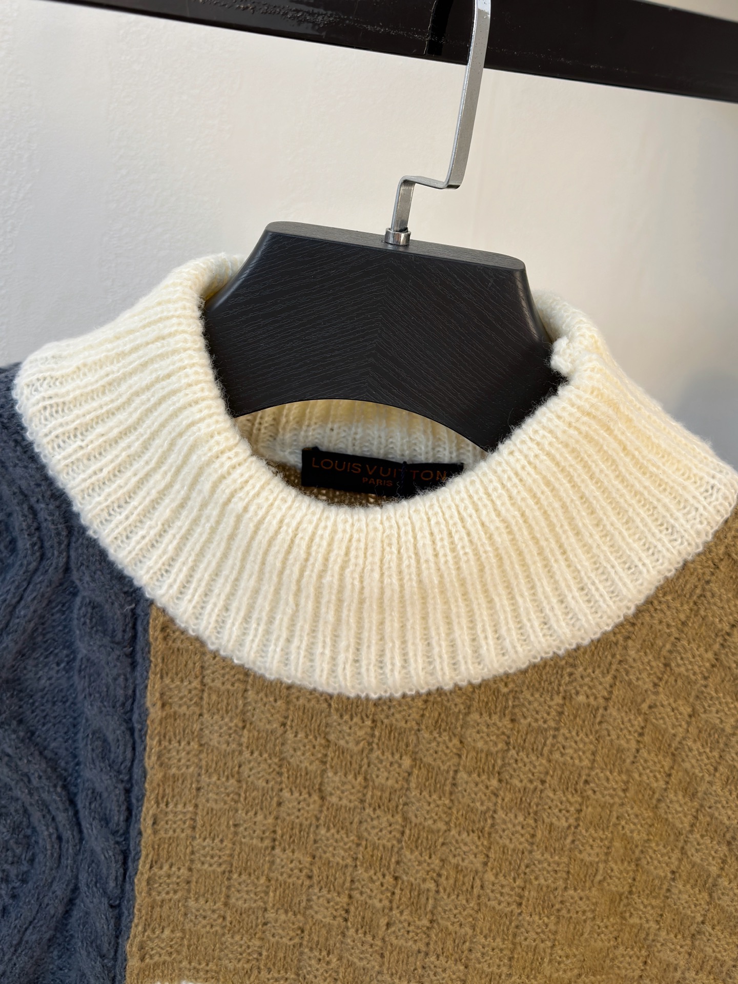 Louis Vuitton Basic Clothing Wool M-l-xl