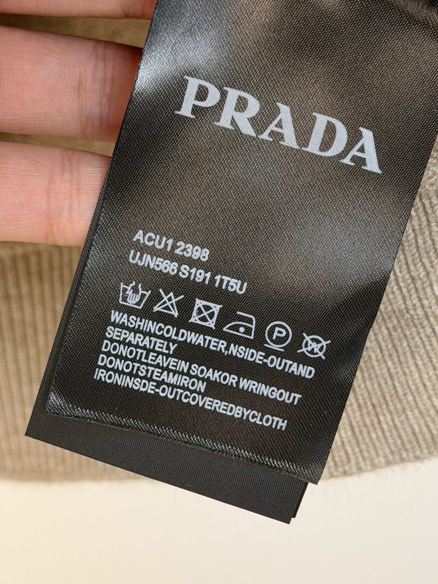 Prada Basic Clothing Wool M-l-xl