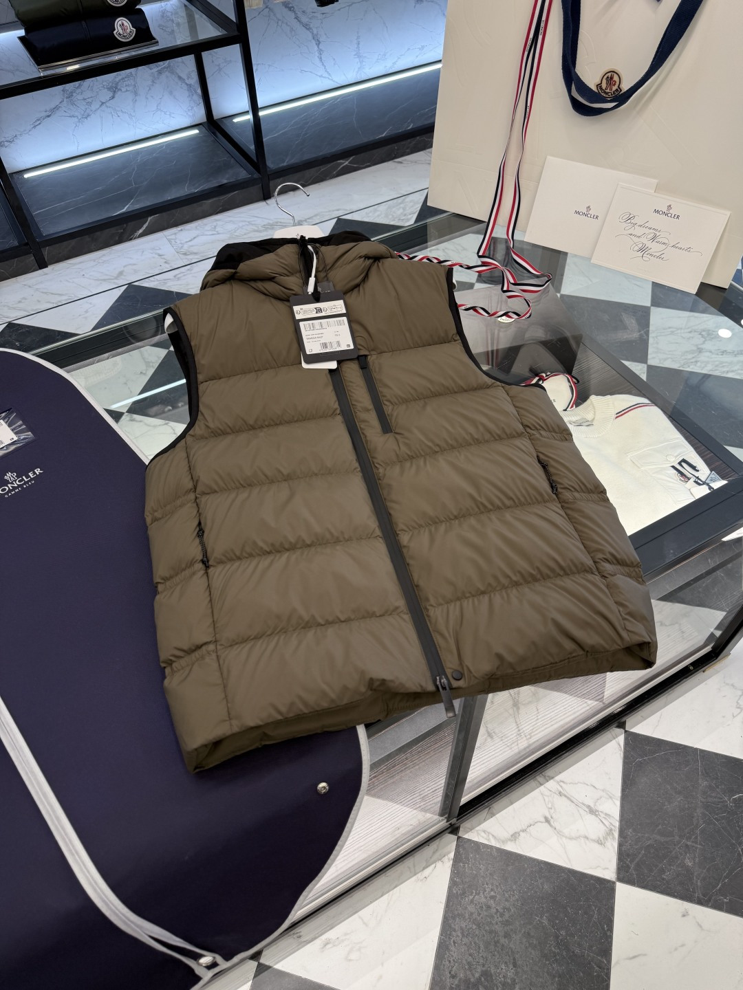 Moncler Male Down Vest Hooded M-l