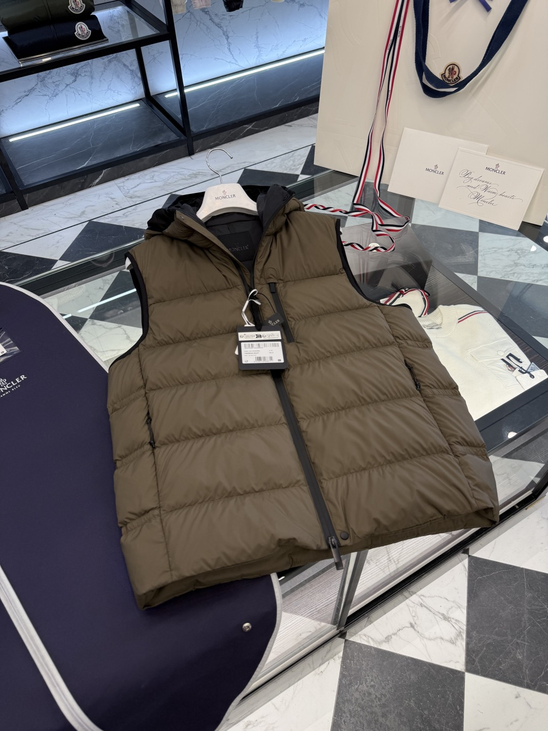 Moncler Male Down Vest Hooded M-l