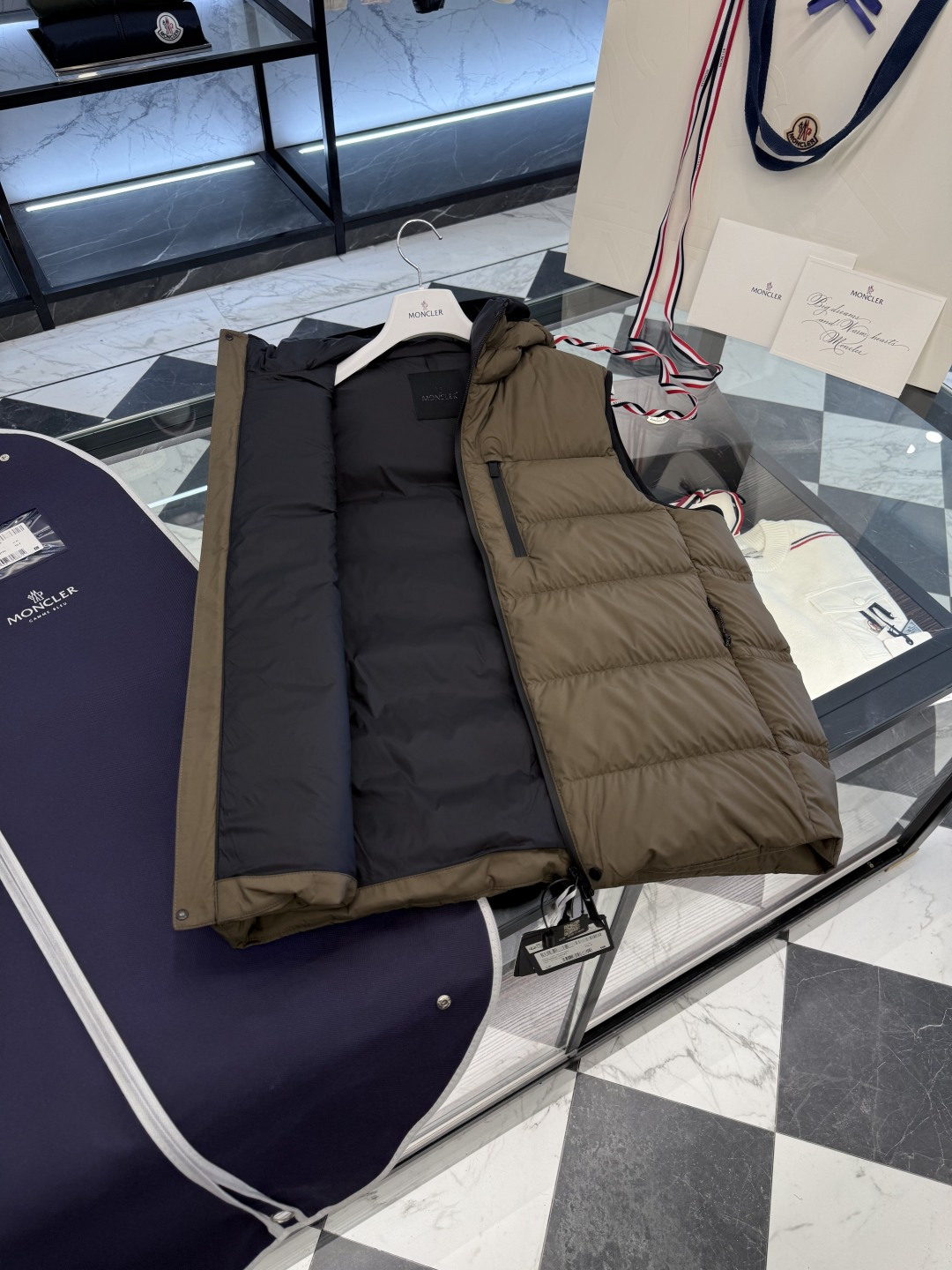 Moncler Male Down Vest Hooded M-l