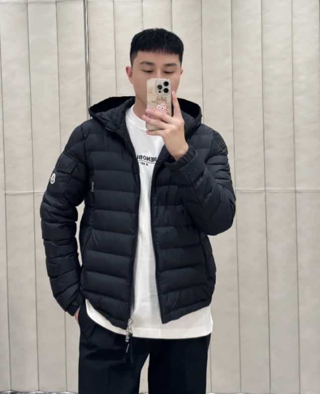 Moncler Male Down Jacket Hooded M-l