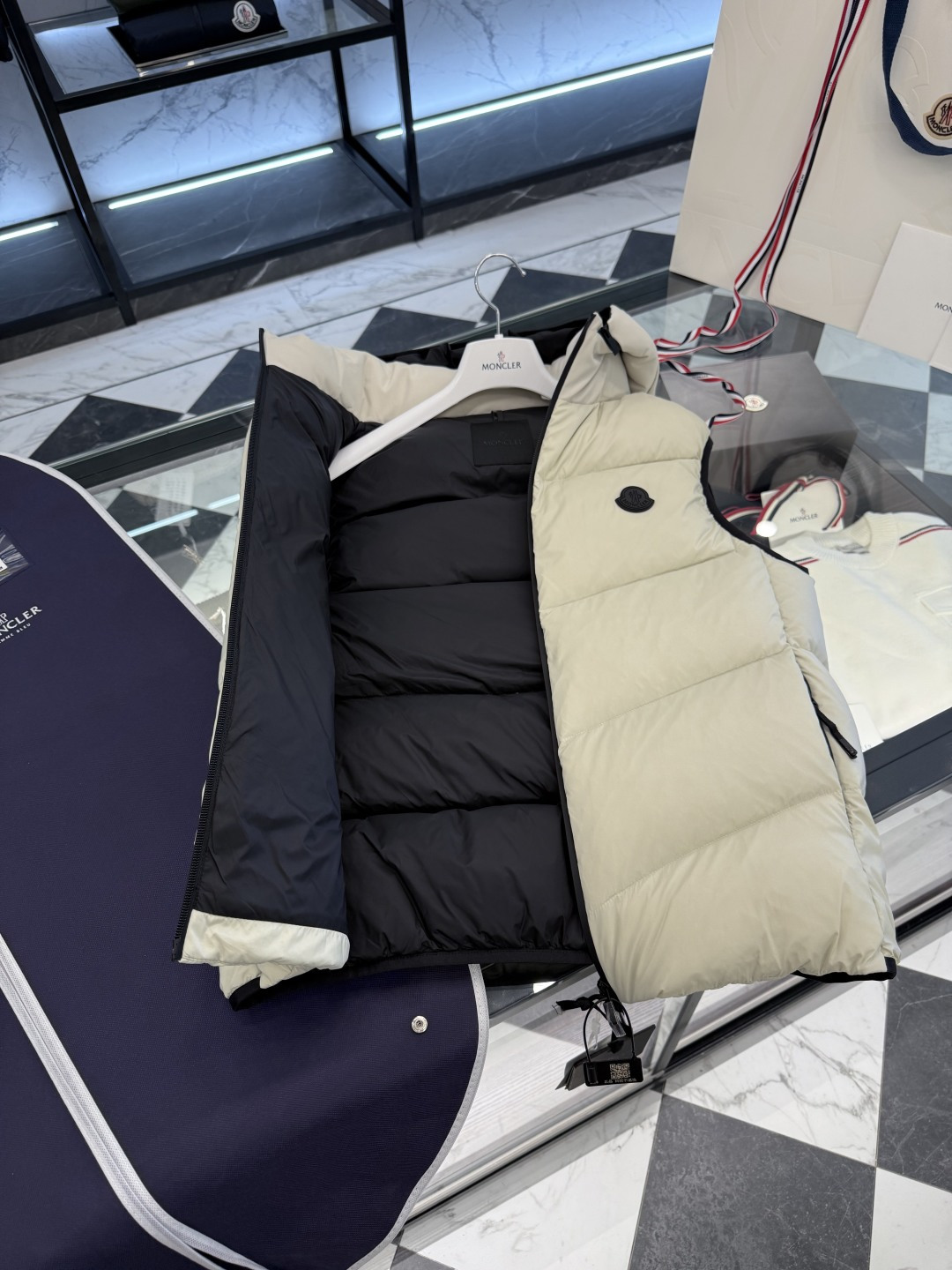 Moncler Male Down Vest Hooded S-m-l