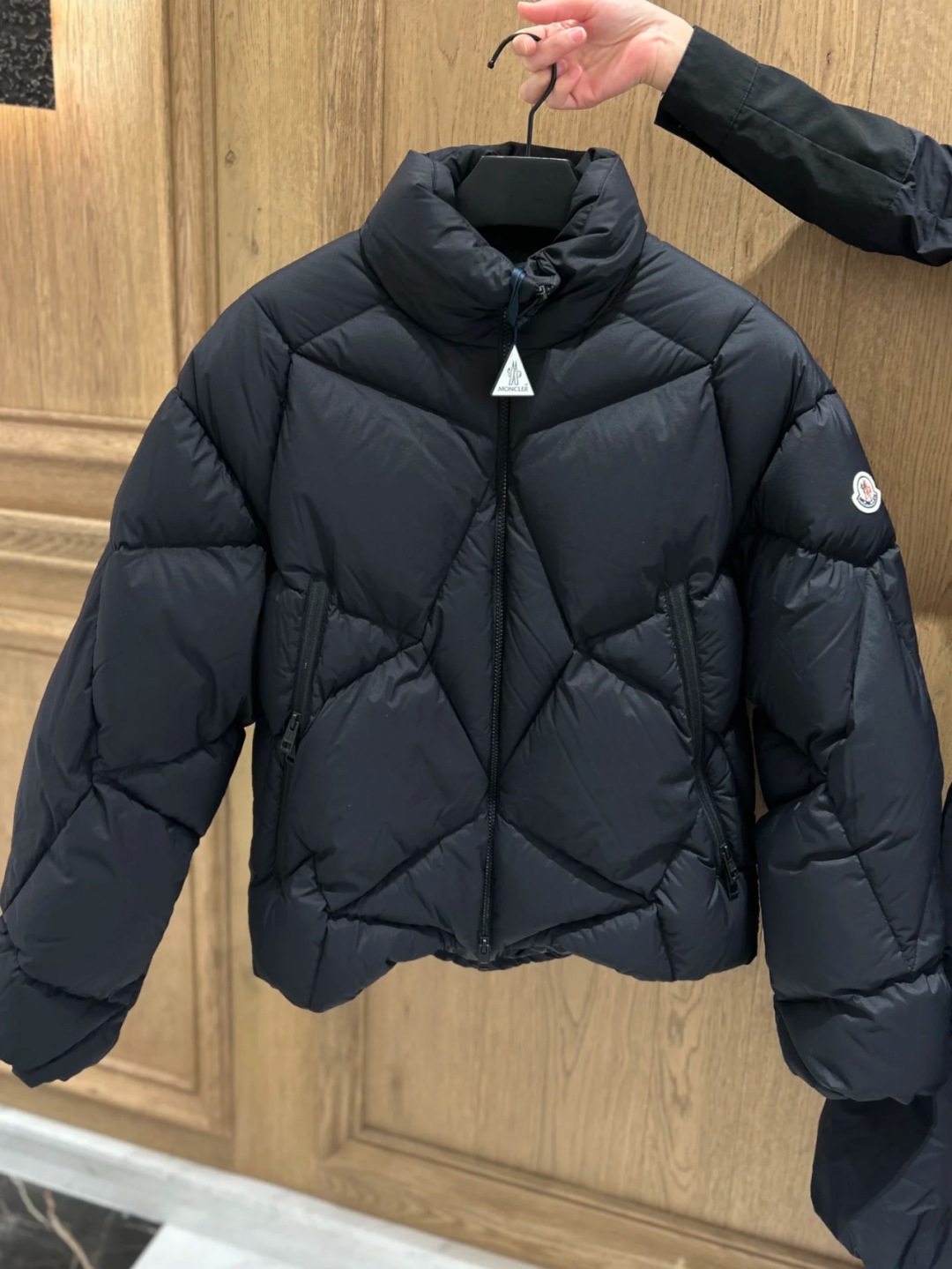 Moncler Down Jacket M-l