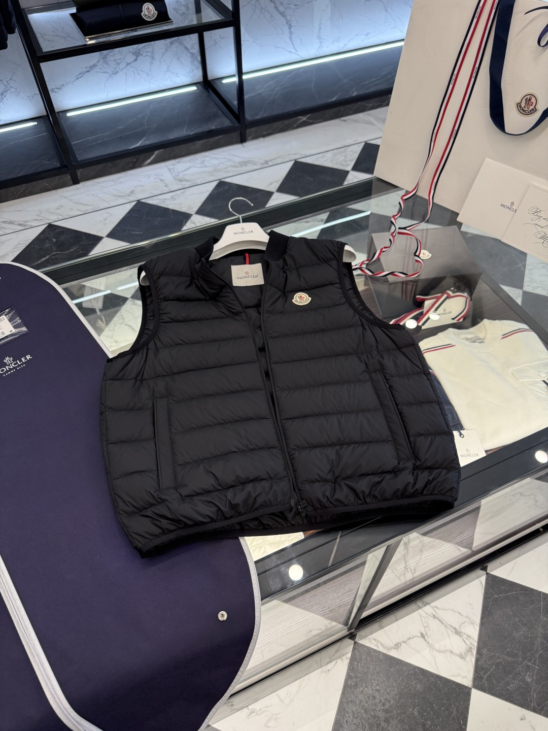 Moncler Male Down Vest M-l