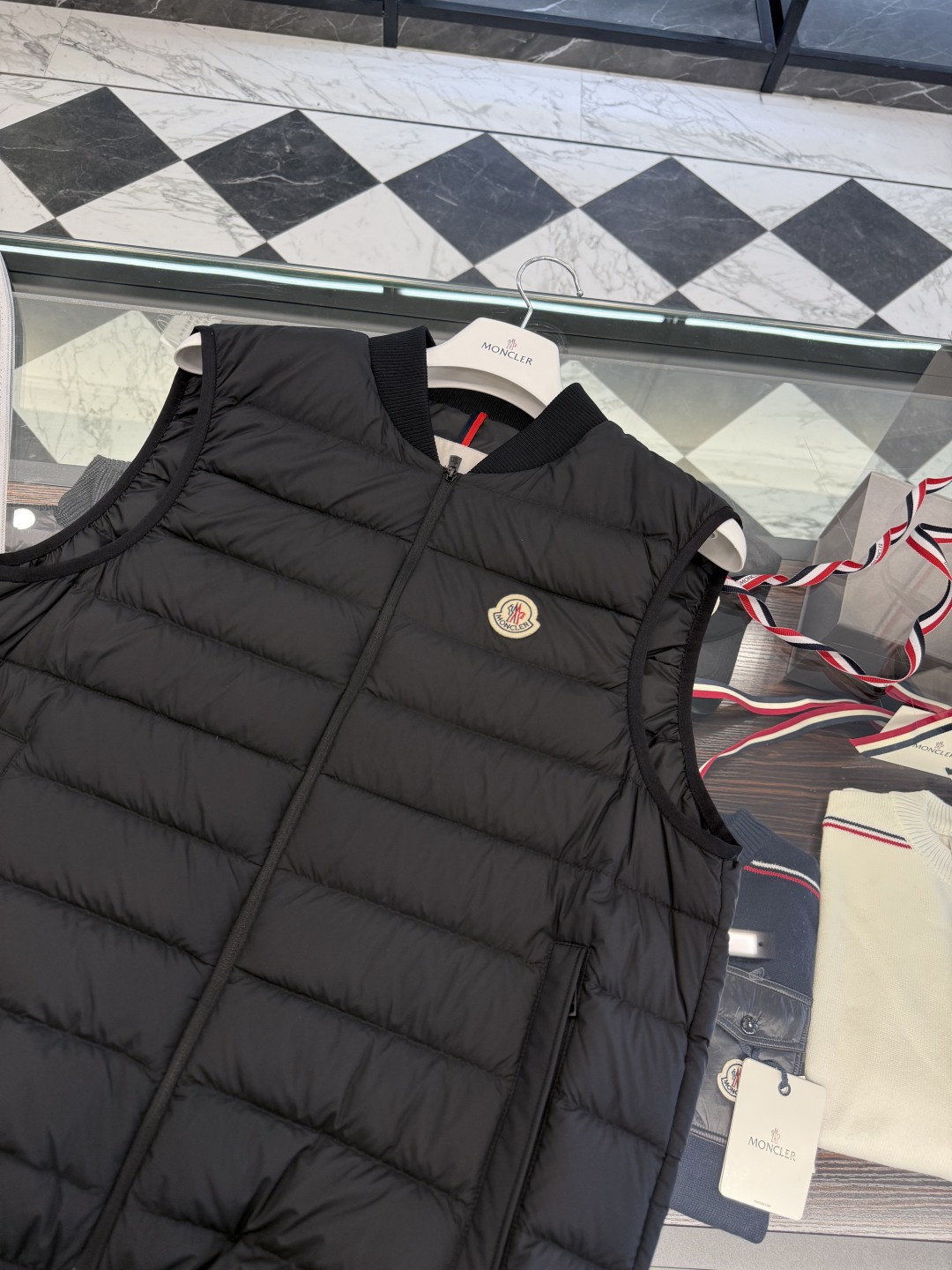 Moncler Male Down Vest M-l