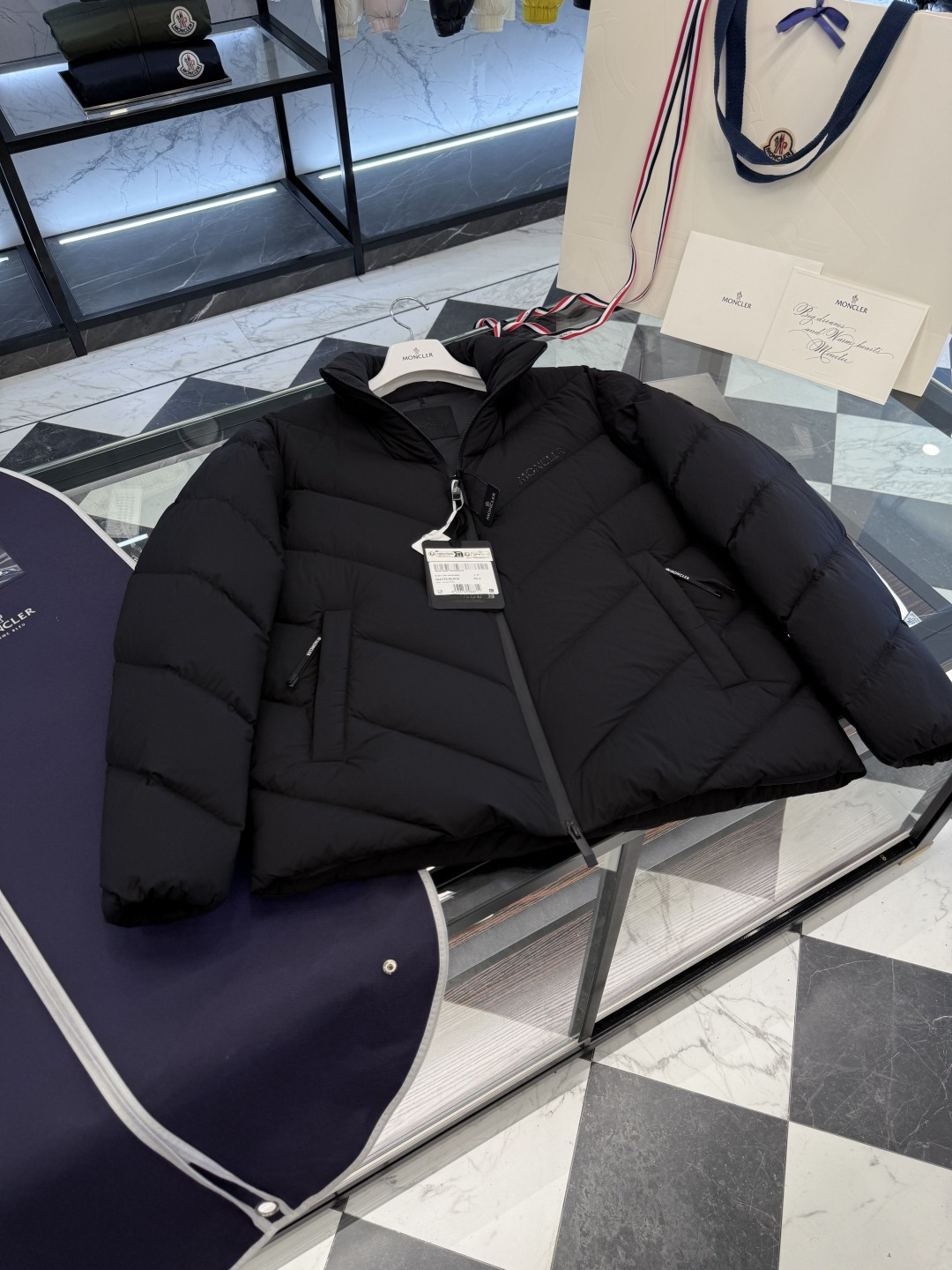 Moncler Male Jacket M-l
