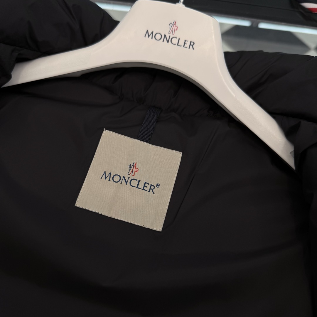 Moncler Male Jacket M-l