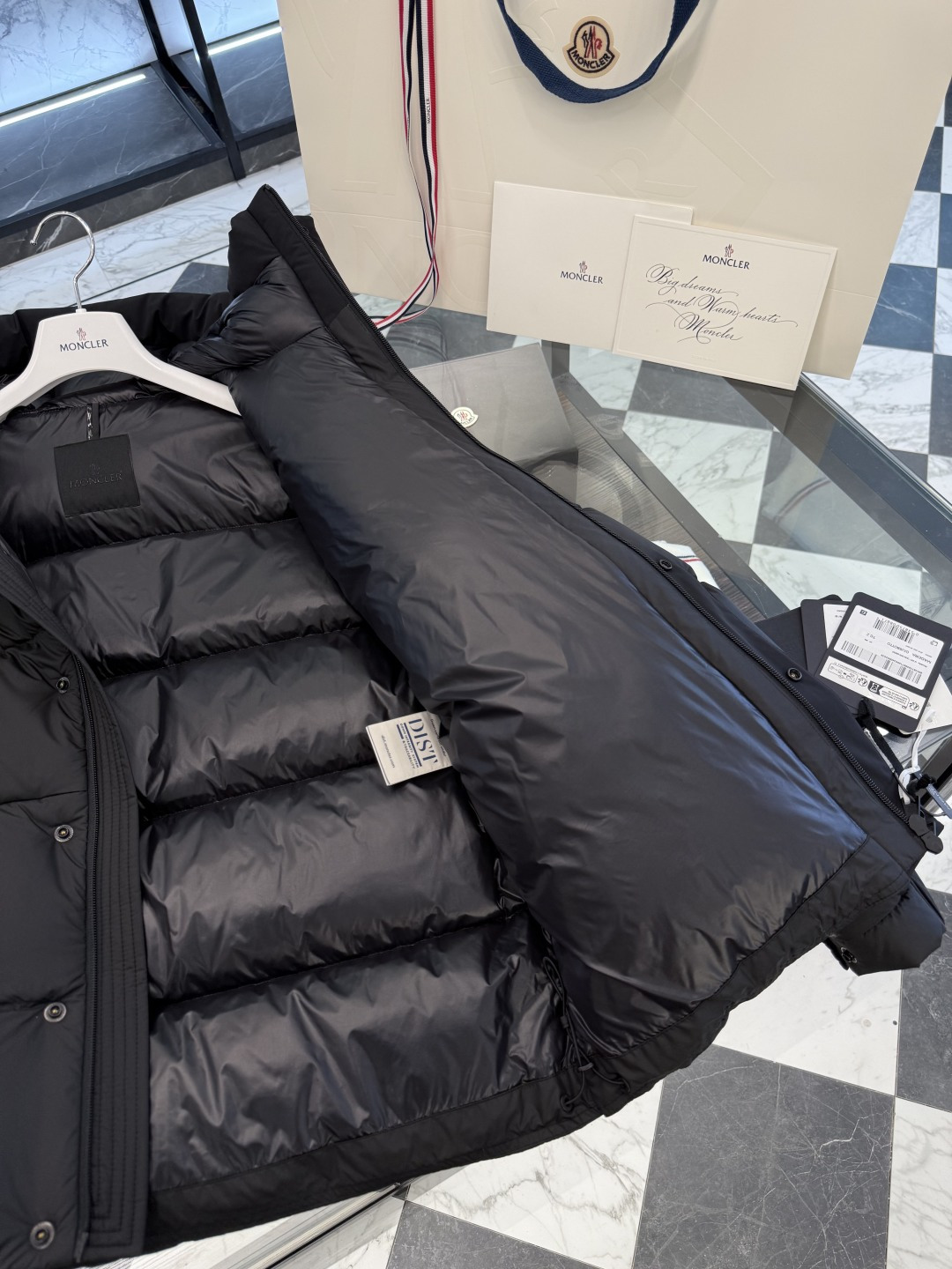 Moncler Basic Clothing M-l
