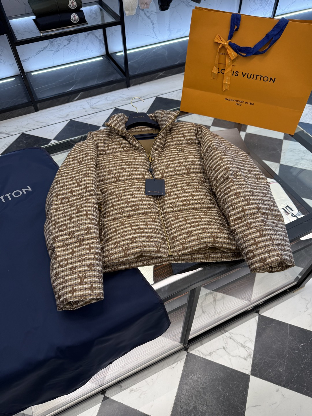 Louis Vuitton Down Jacket S-m-l