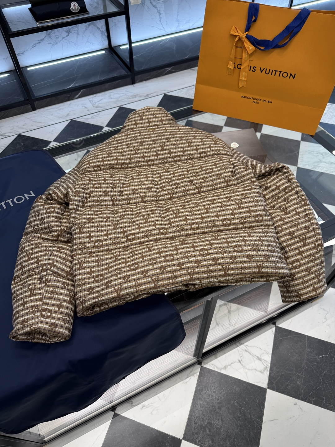 Louis Vuitton Down Jacket S-m-l