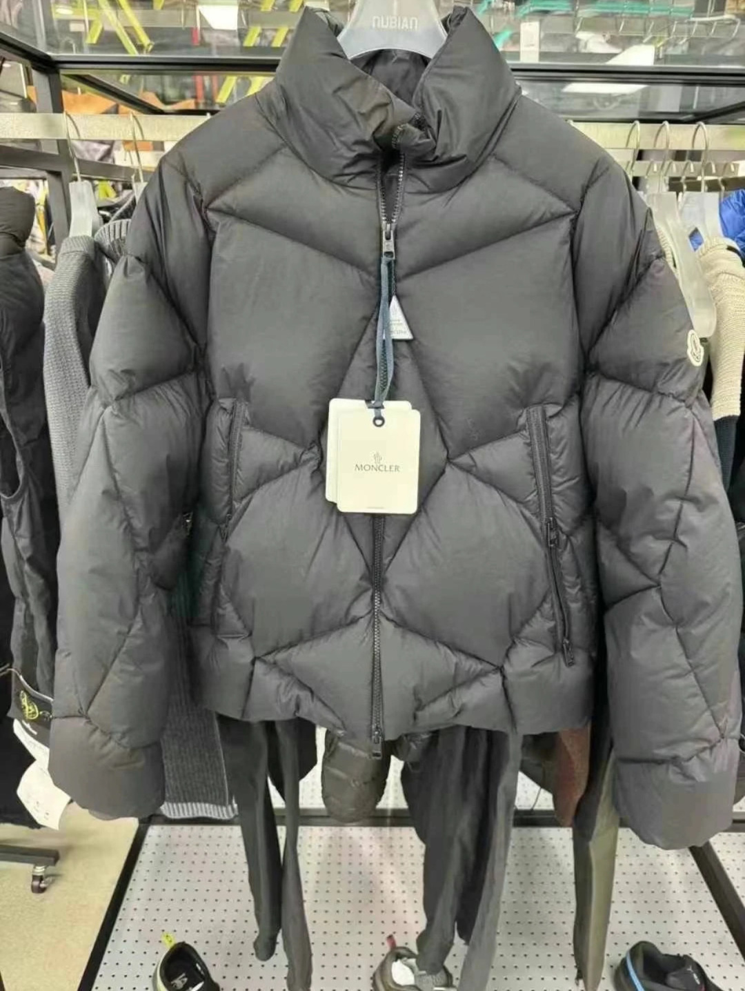 Moncler Down Jacket M-l