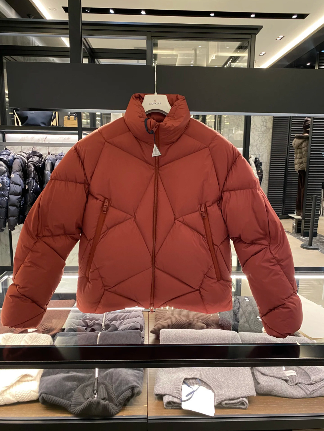 Moncler Down Jacket M-l