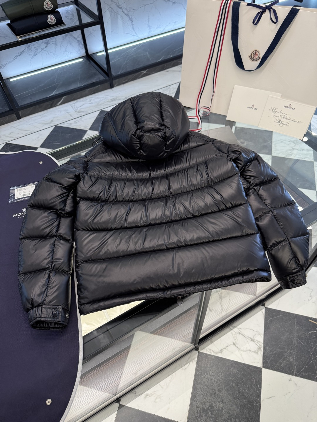 Moncler Down Jacket M-l