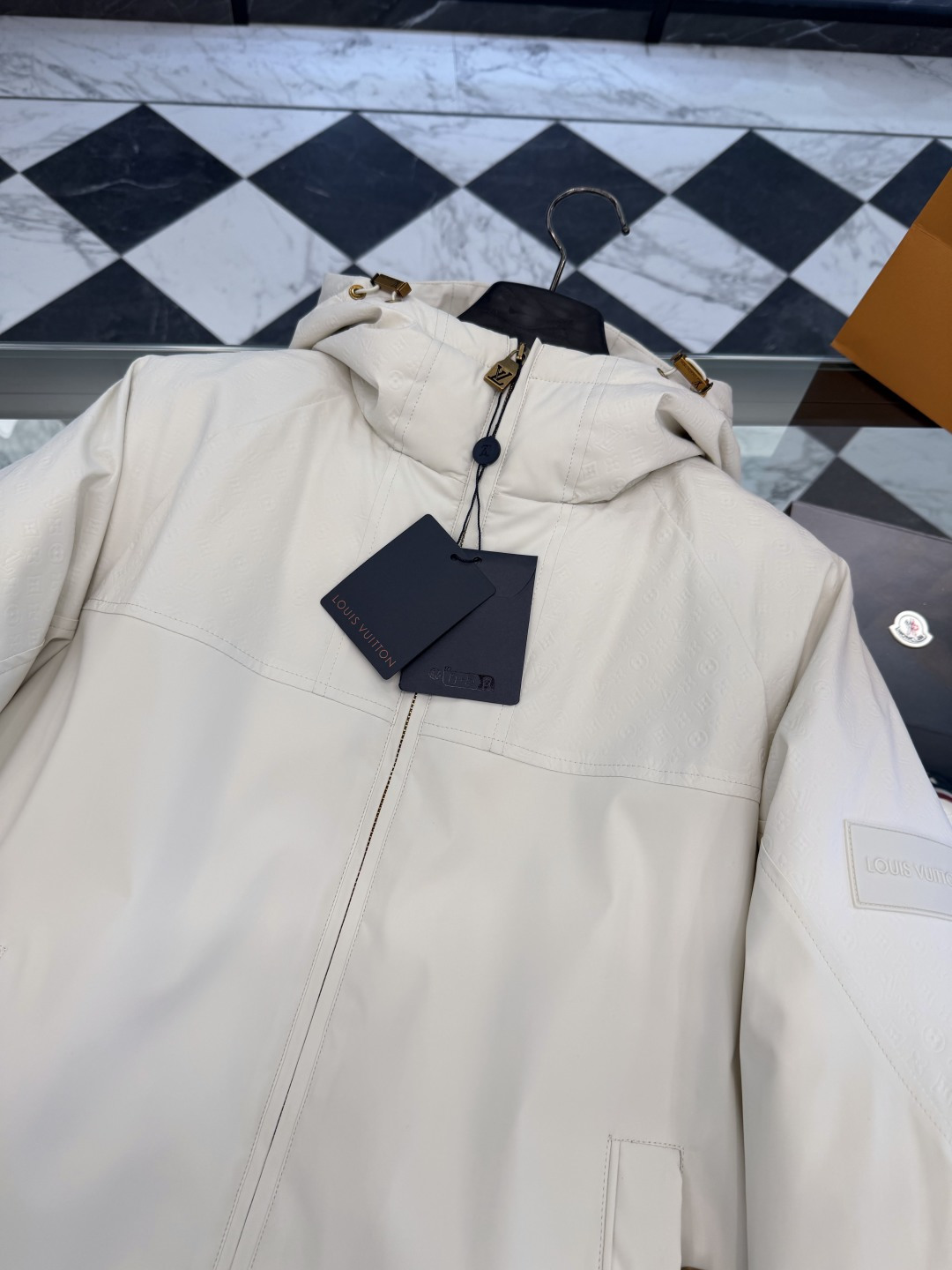 Louis Vuitton Down Jacket Hooded S-m-l