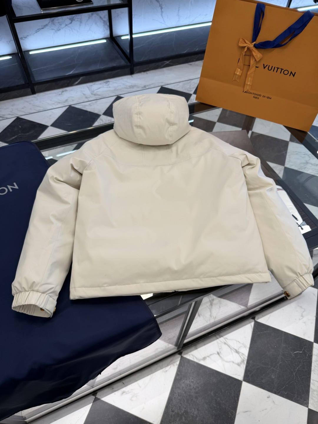 Louis Vuitton Down Jacket Hooded S-m-l