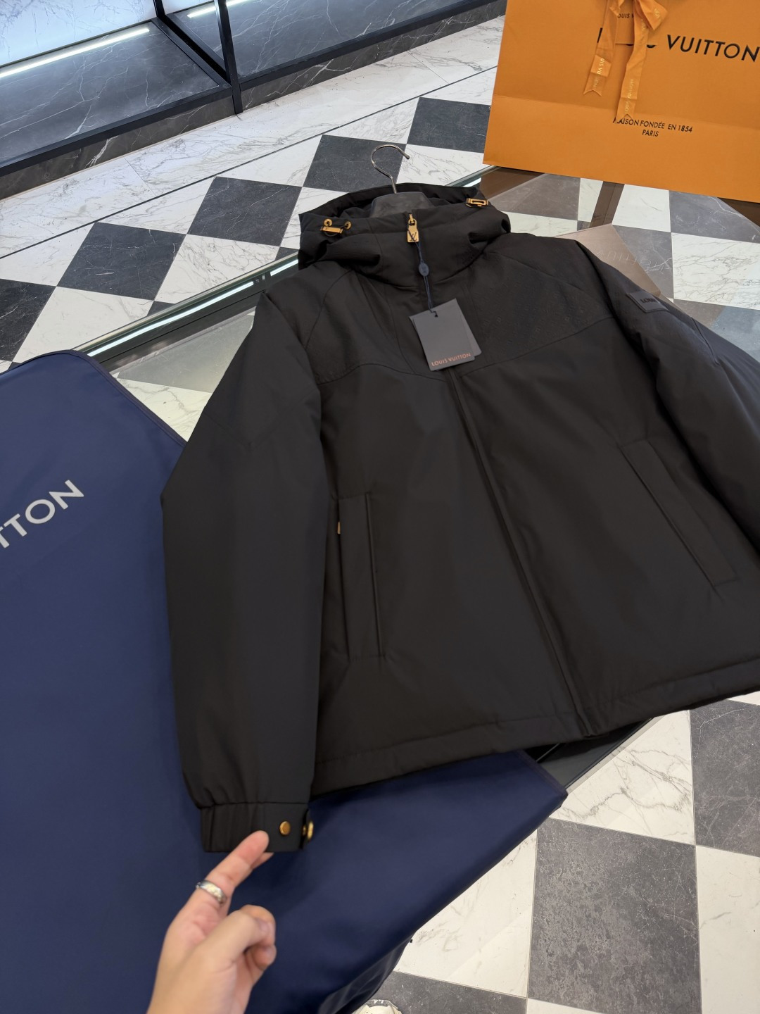 Louis Vuitton Down Jacket Hooded S-m-l