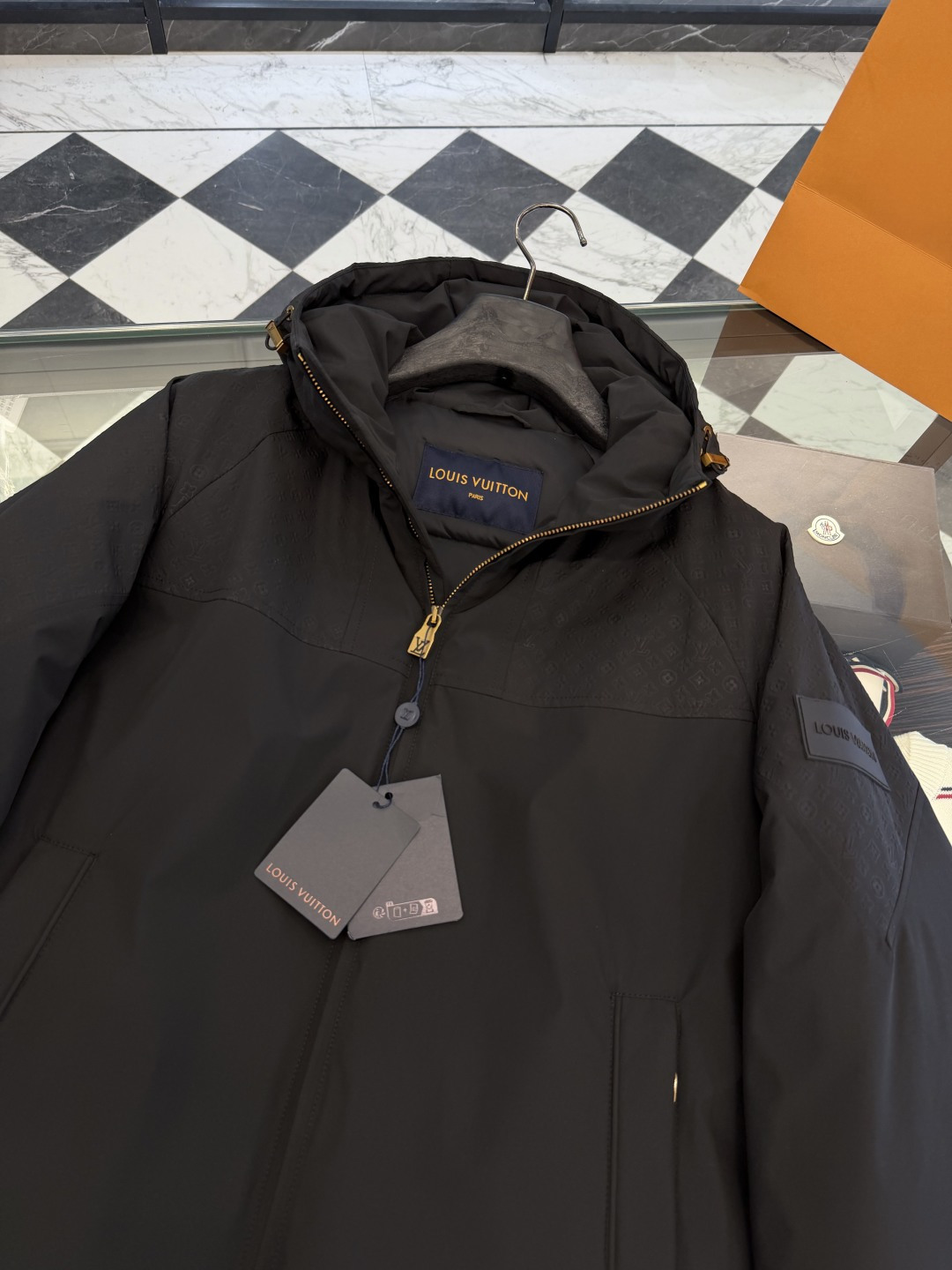 Louis Vuitton Down Jacket Hooded S-m-l