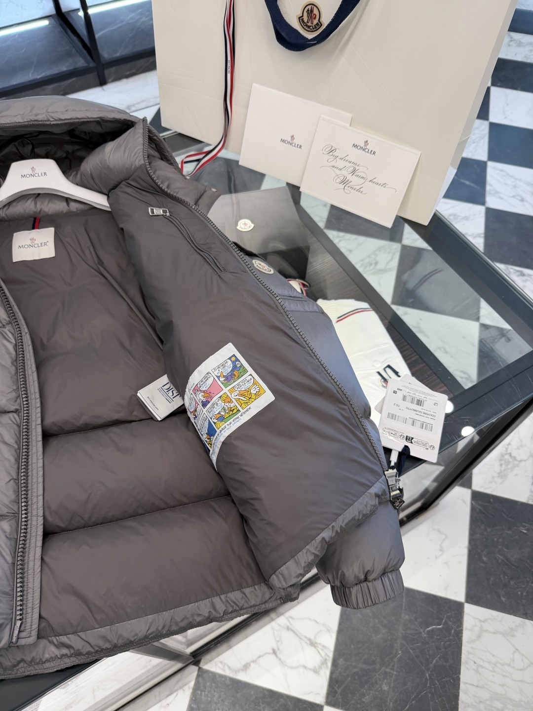 Moncler Male Jacket Hooded M-l